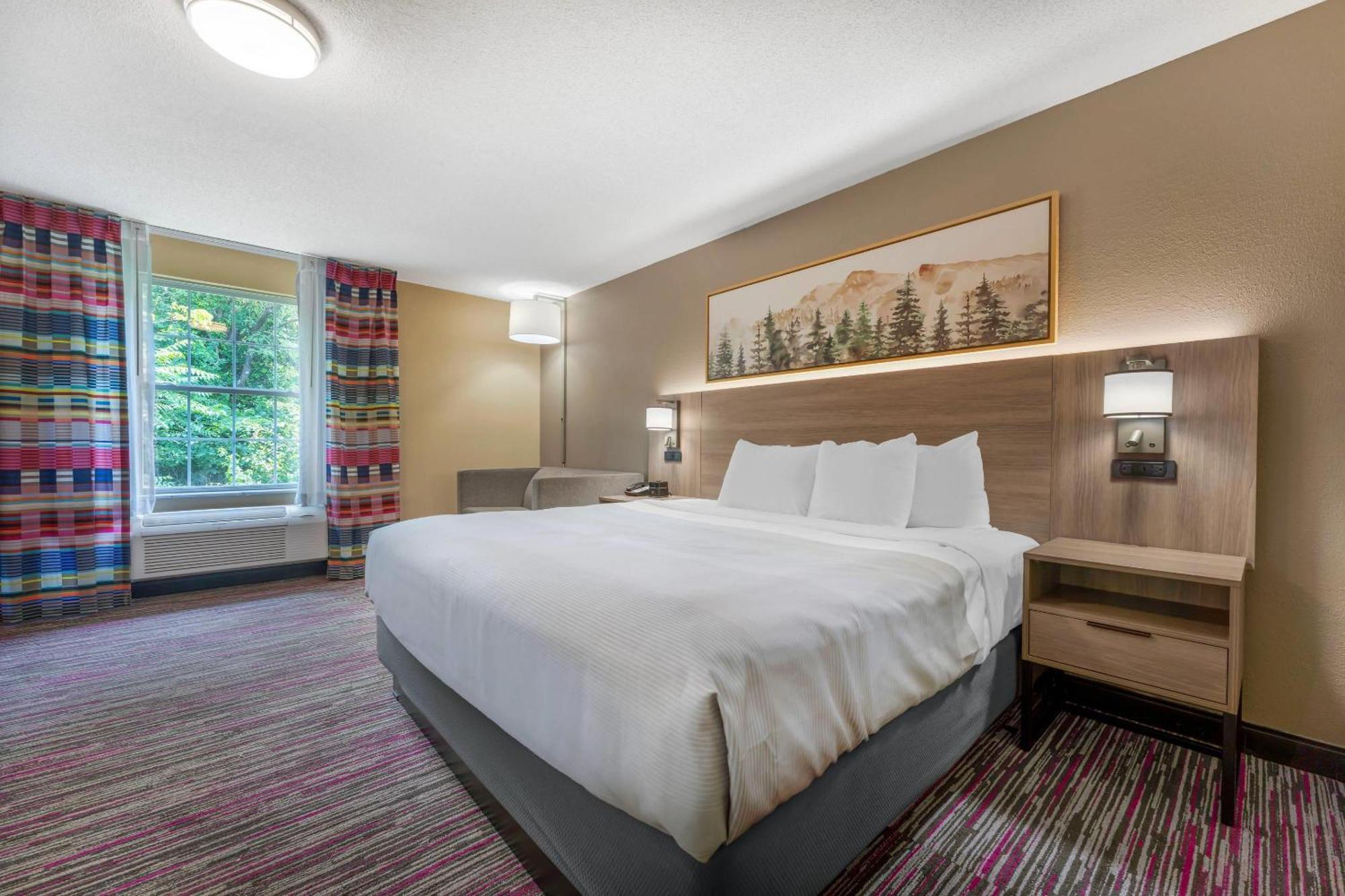 Suite King Bed Non-Smoking