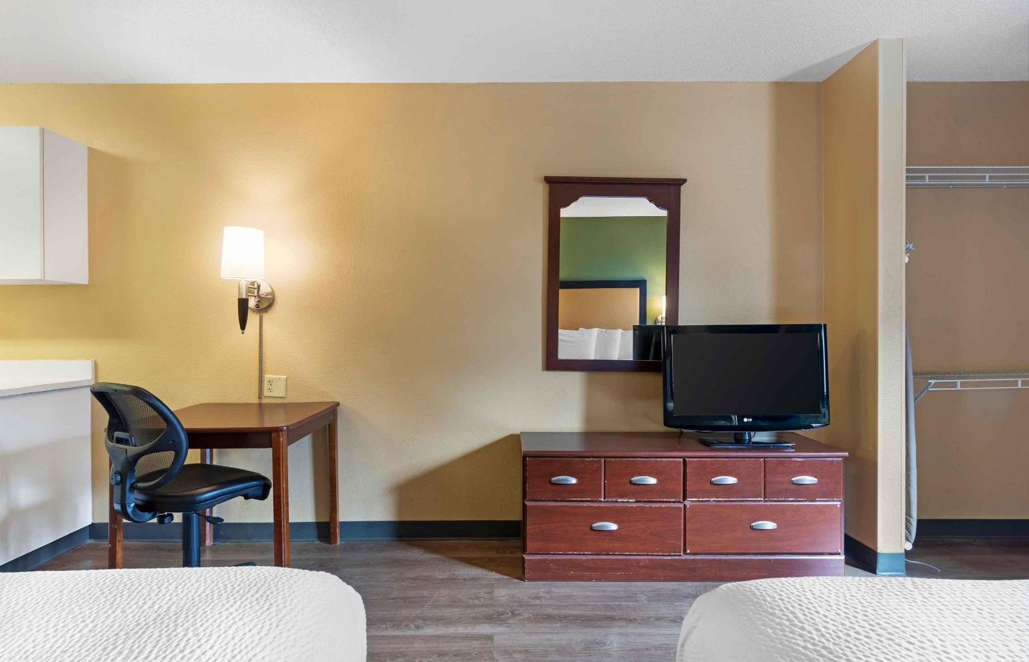 Studio 2 Double Beds Non-Smoking