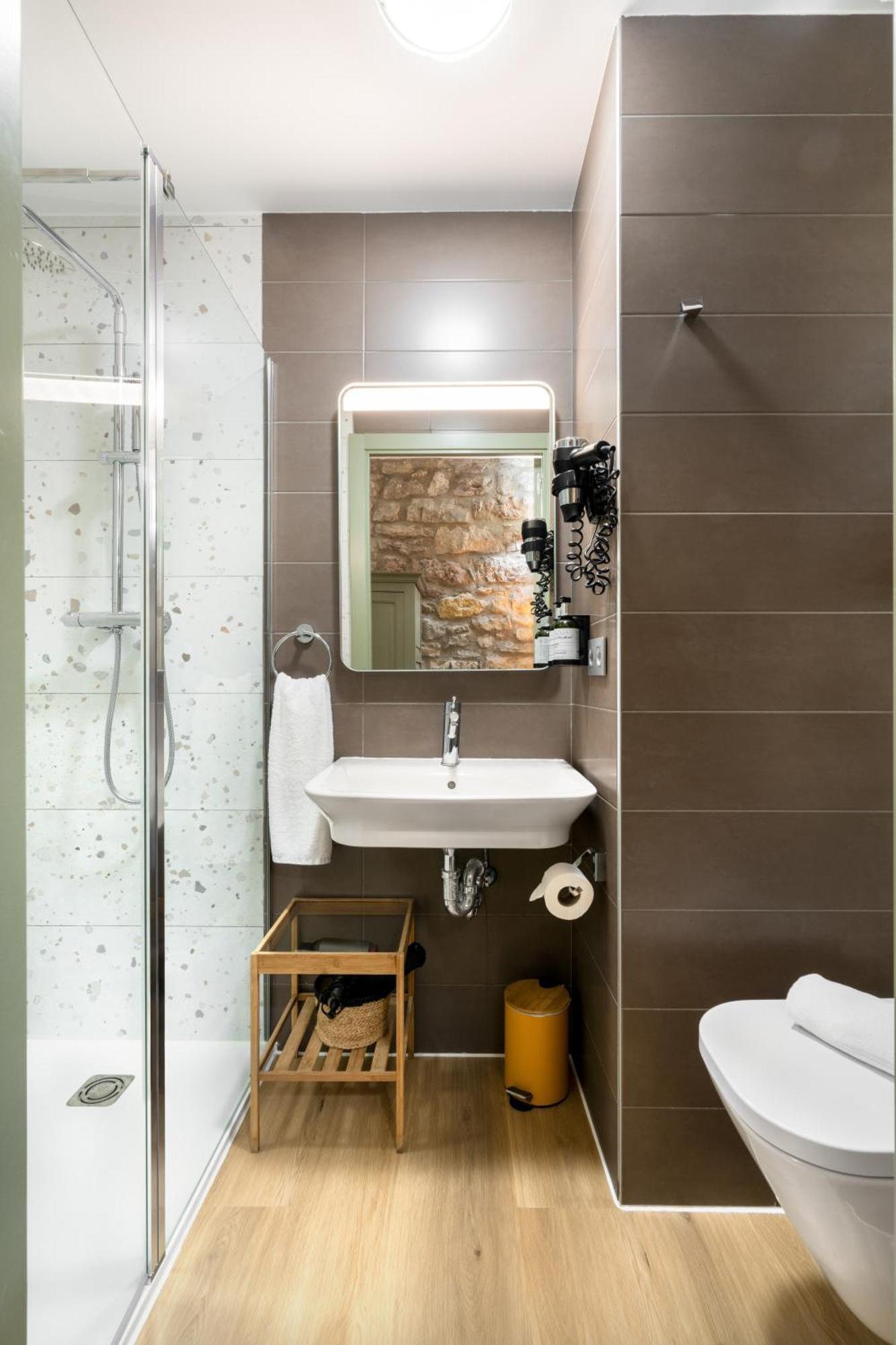Single Room Interior