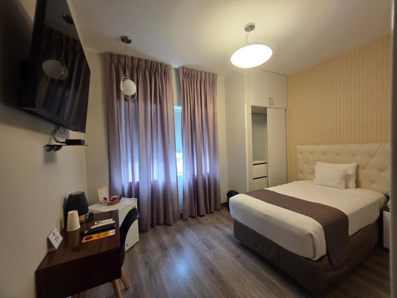 Small Single Room