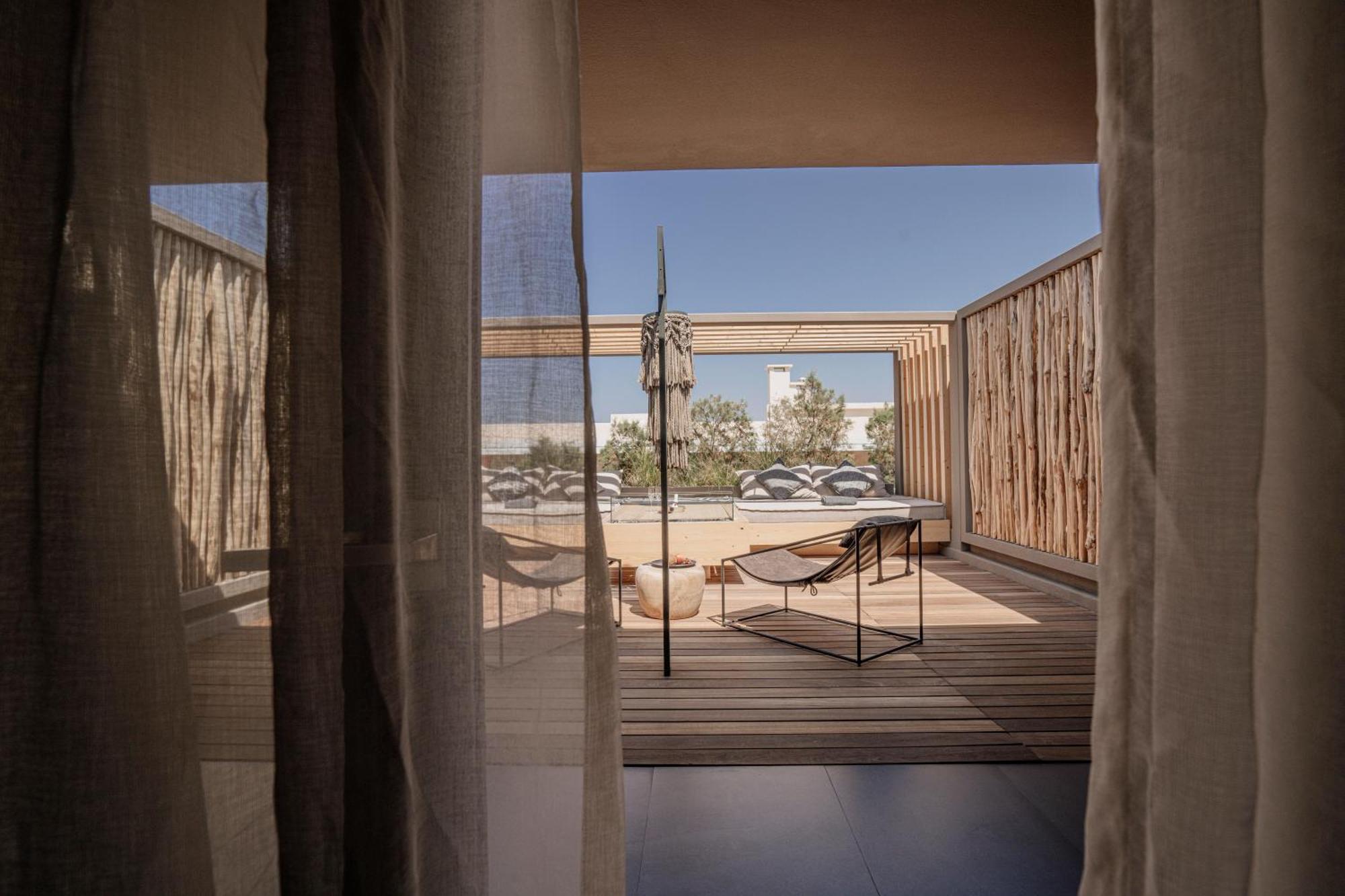 Essence Retreat