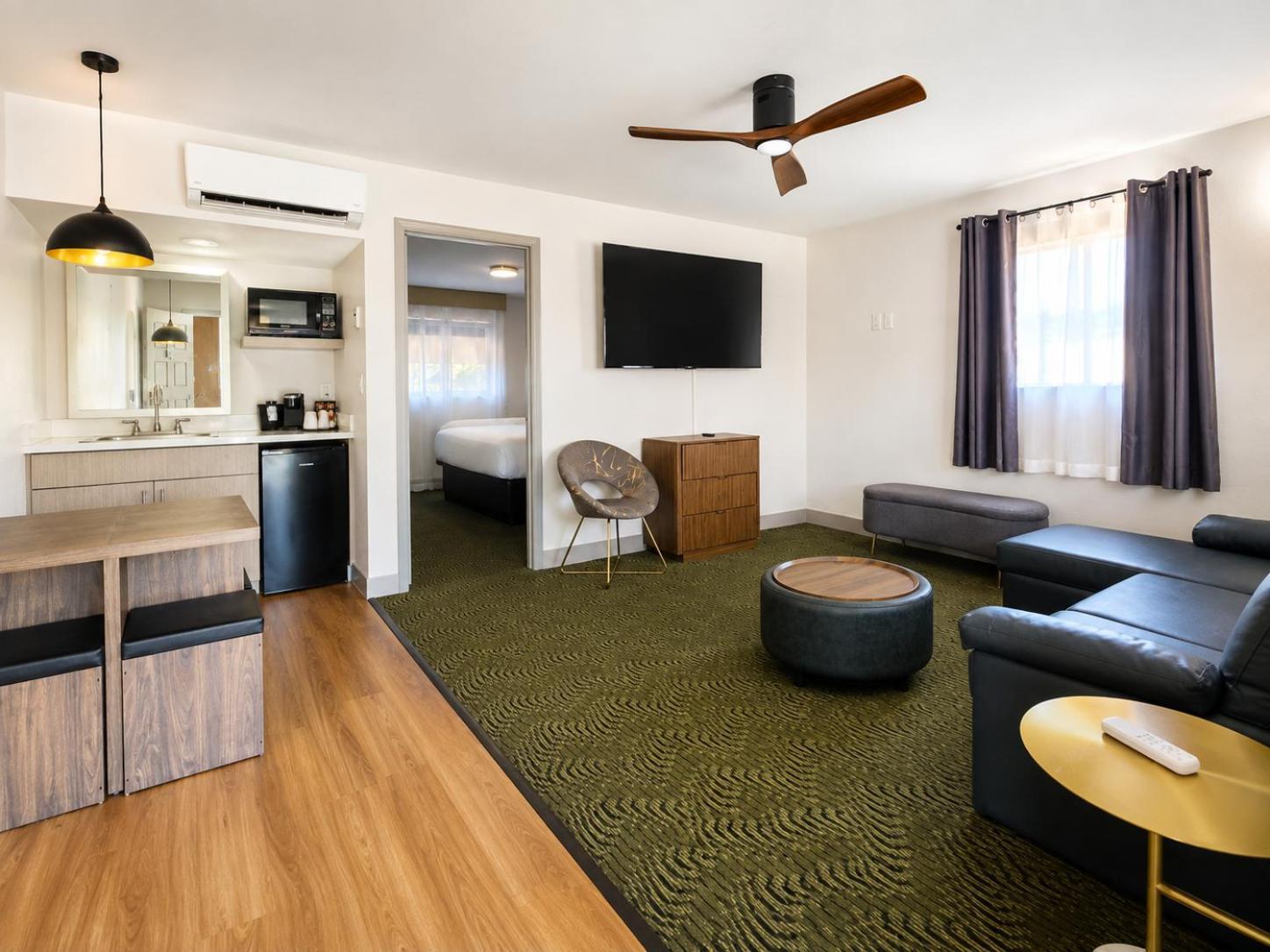 Premium Suite Mountain View