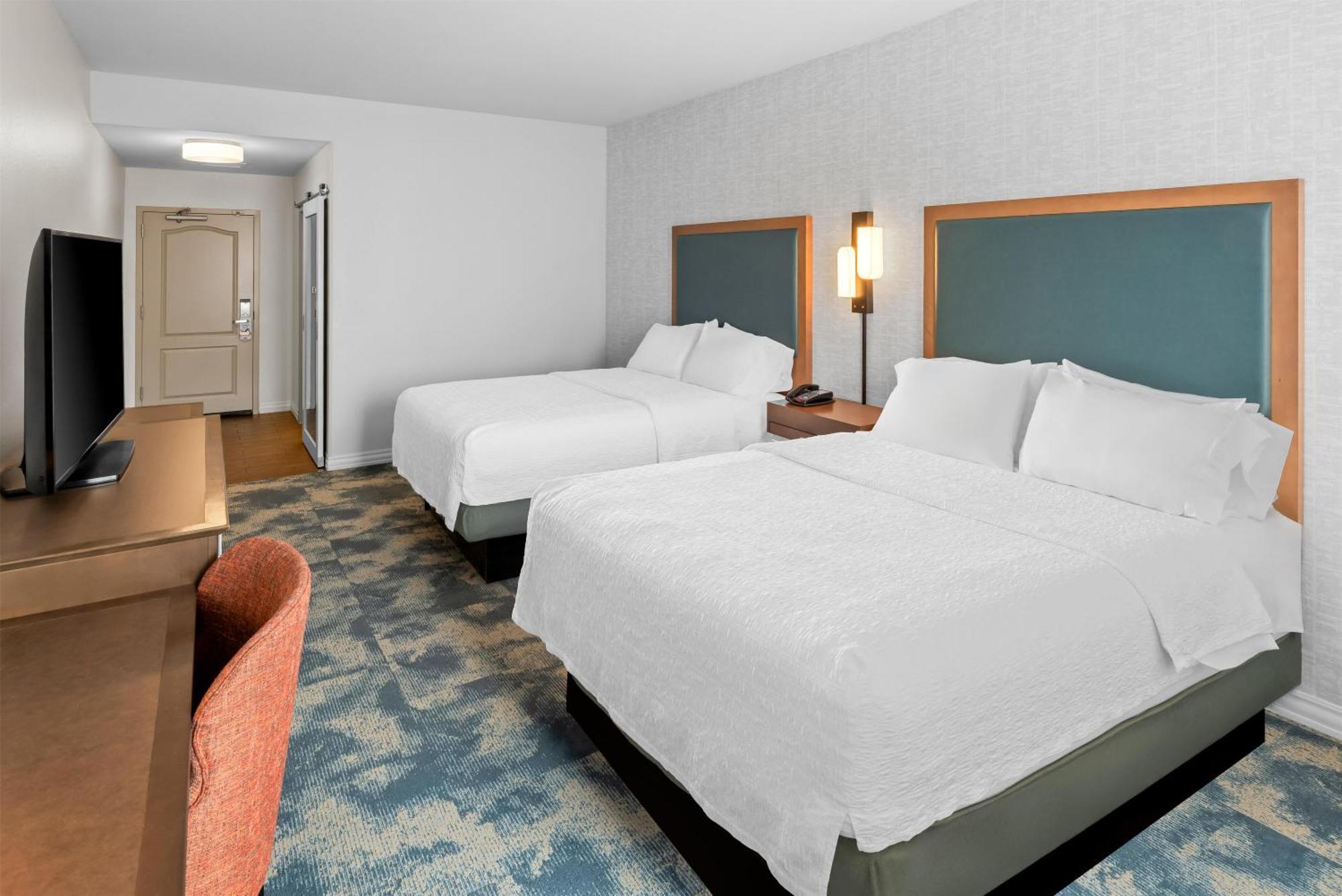 Queen Room Two Queen Beds Non-Smoking