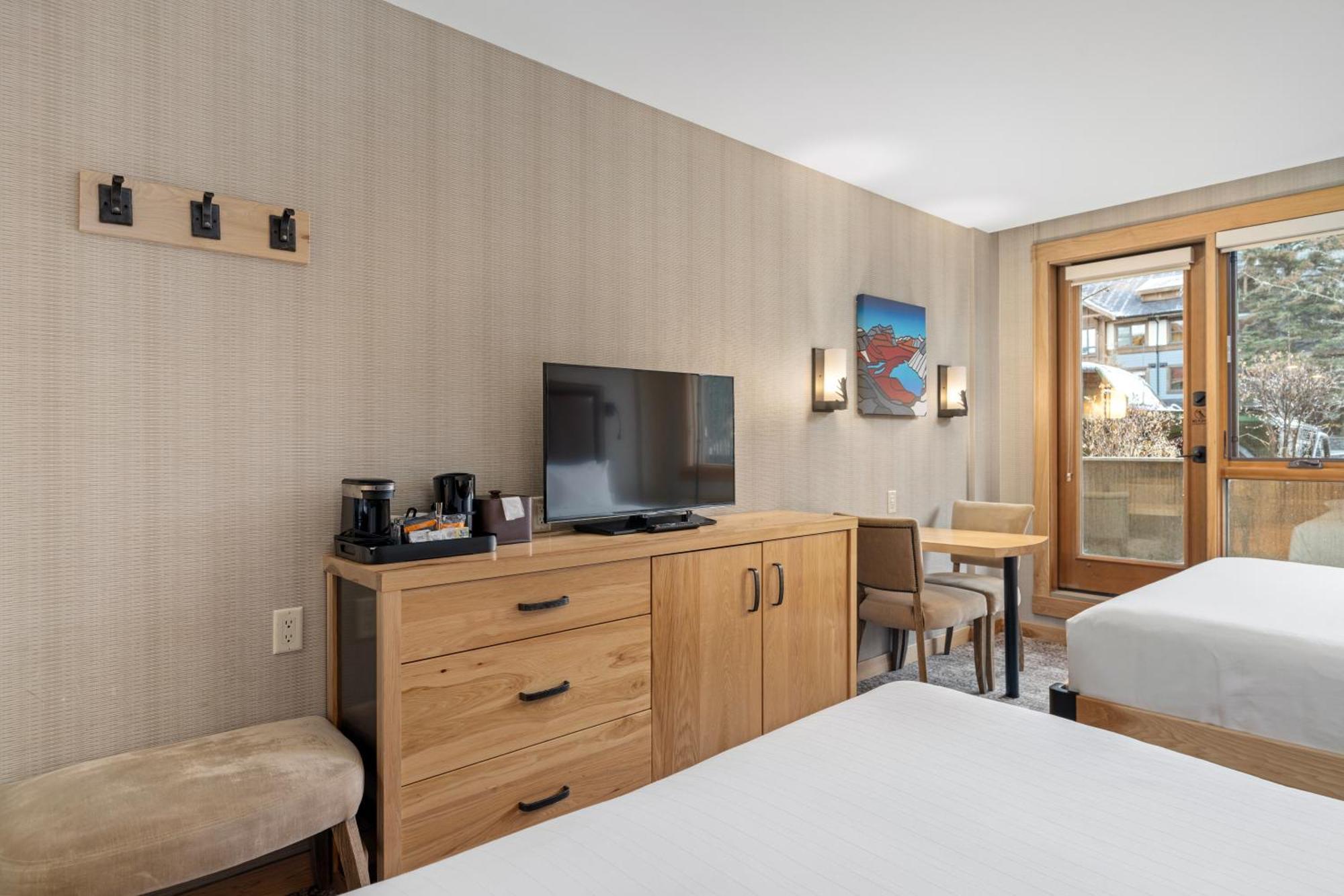 Superior Hotel Room 2 Queens Accessible