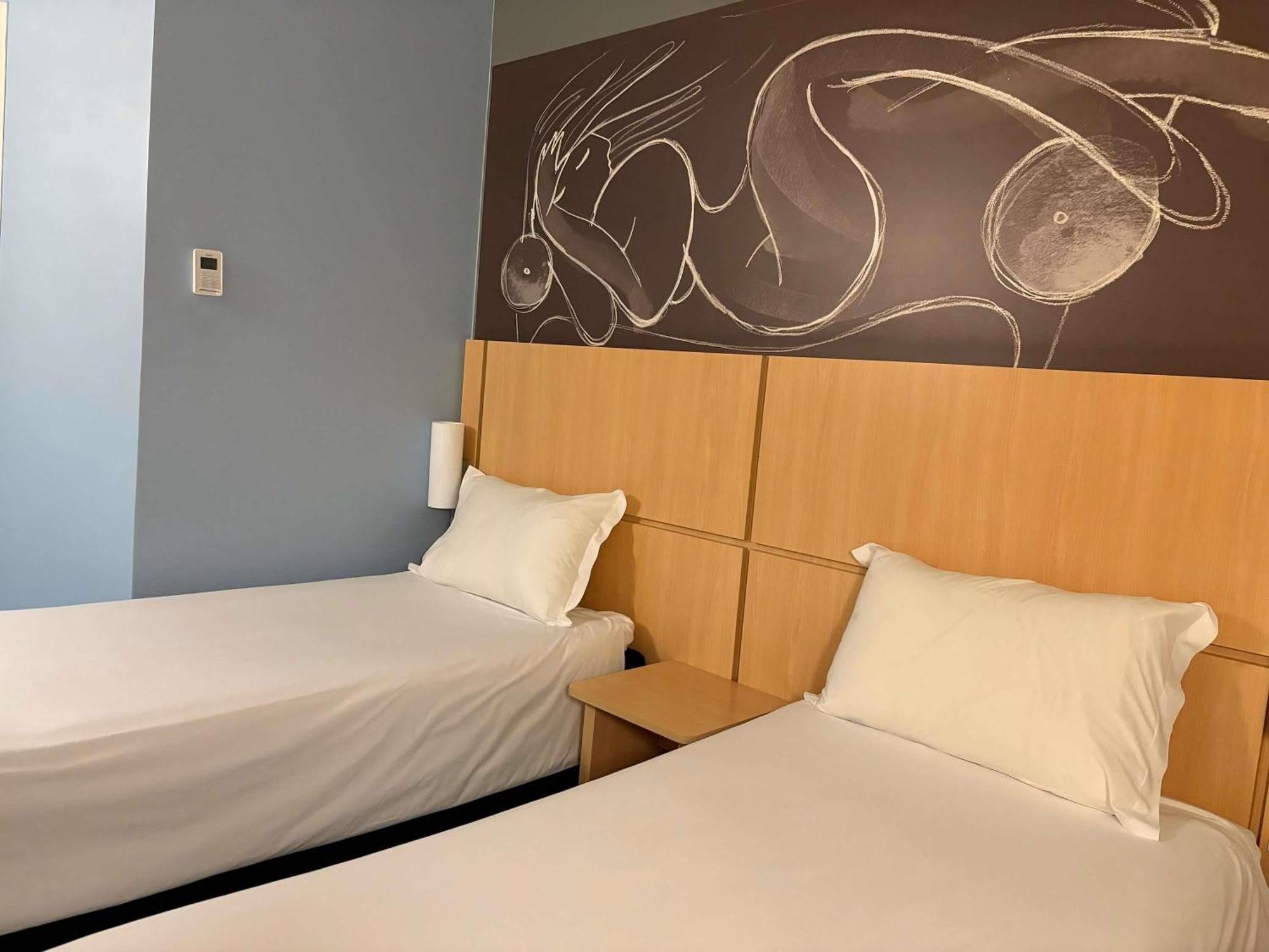Standard Apartment Two Single Beds