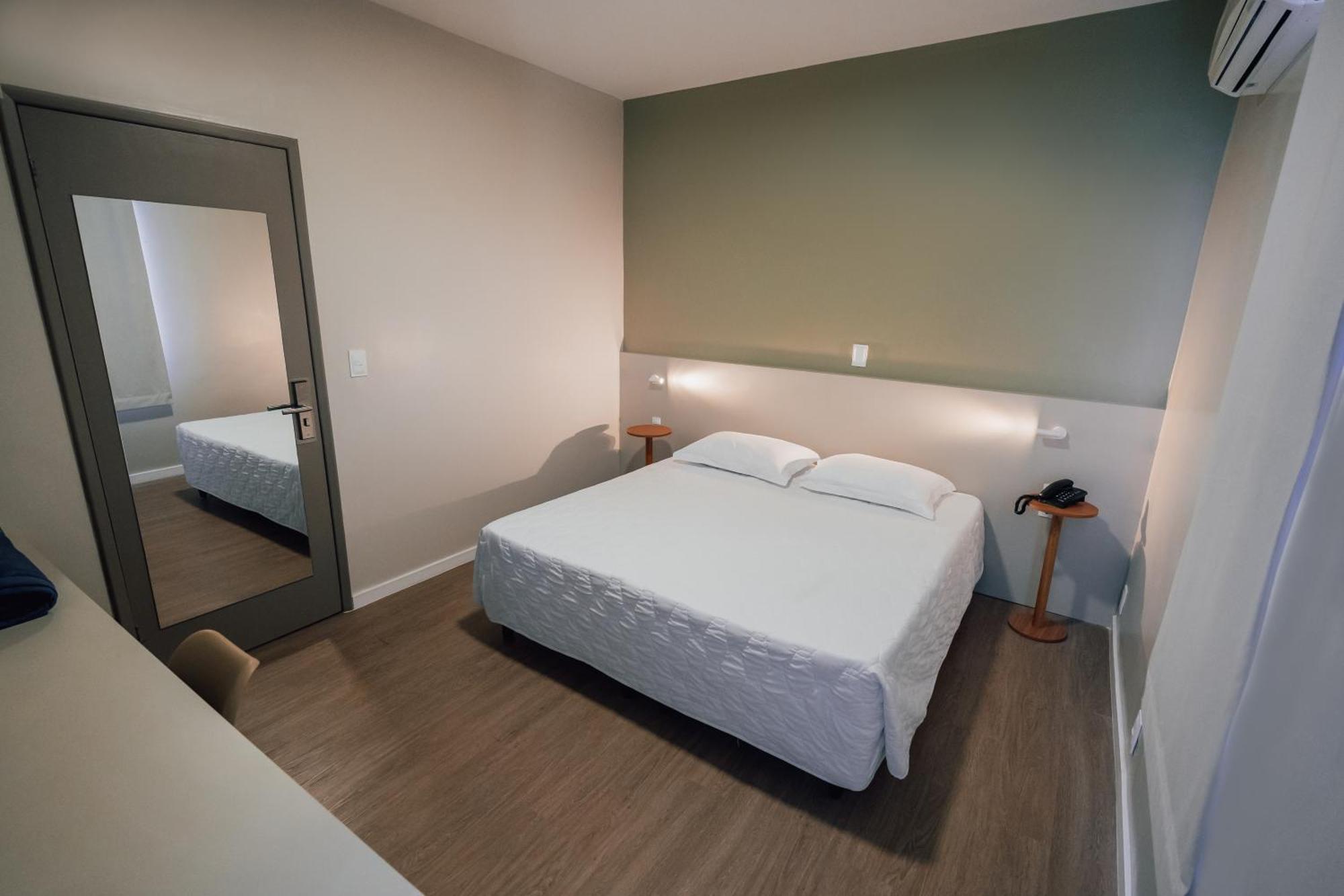 Large Double or Twin Room