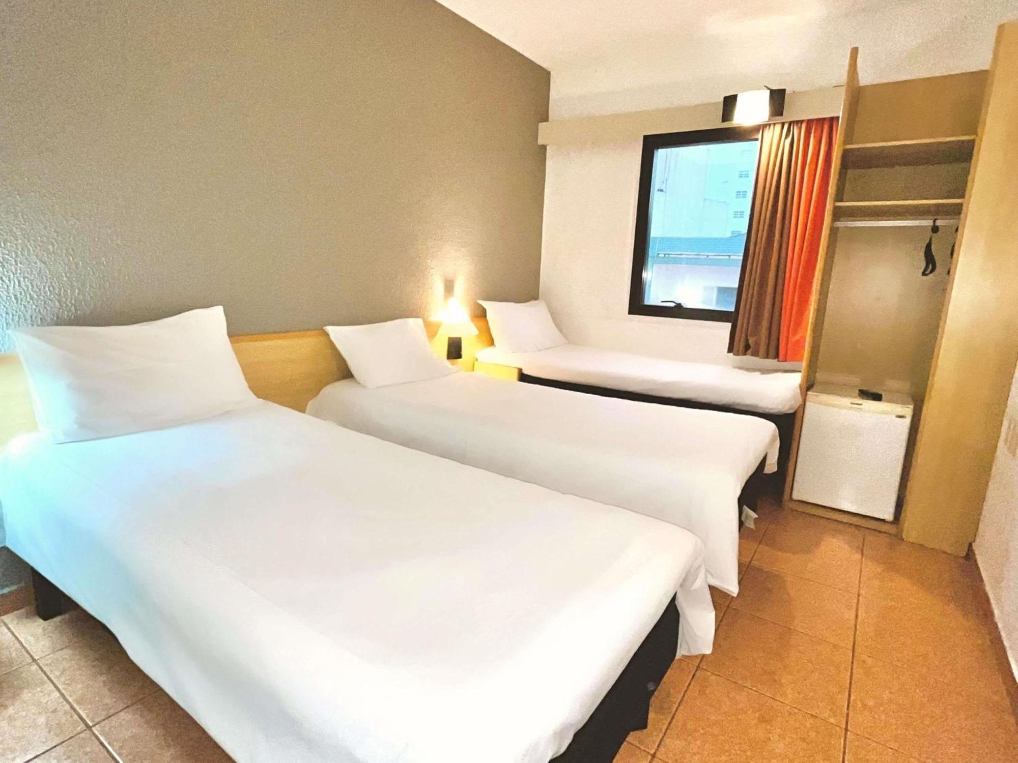 Triple Room City View
