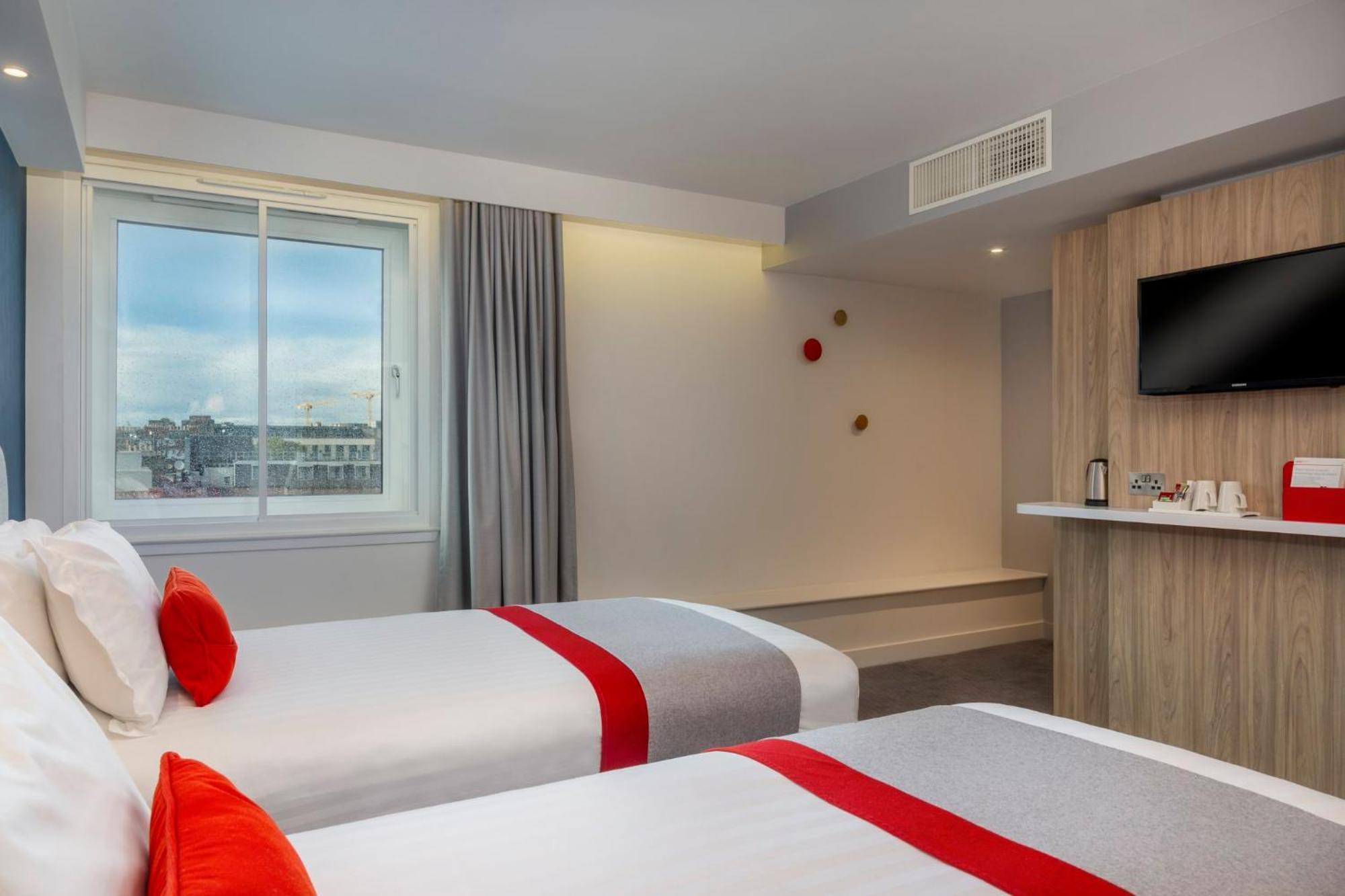 Standard Twin Room Hot