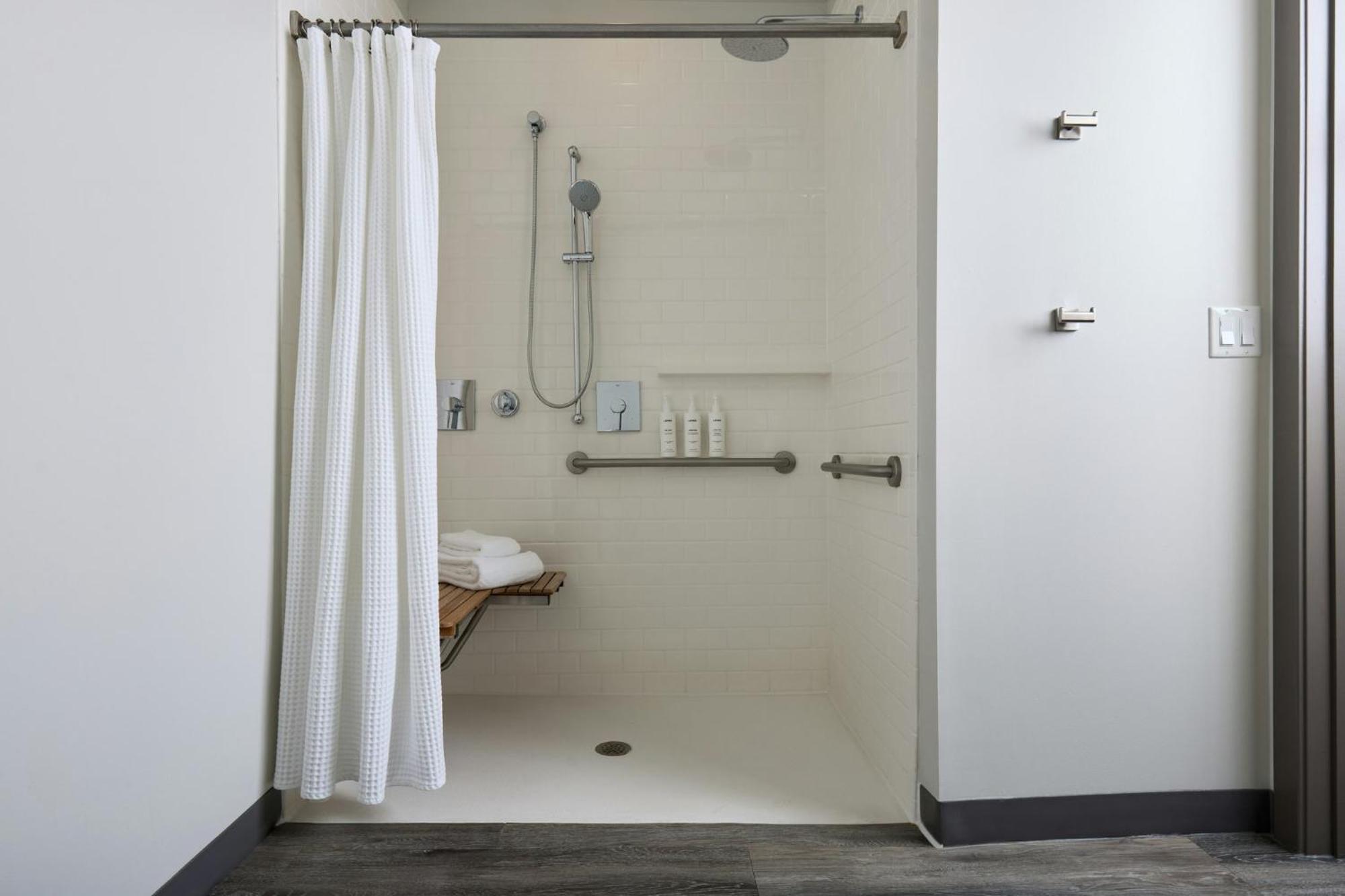 Classic King Mobility-Accessible Guest Room Roll Shower