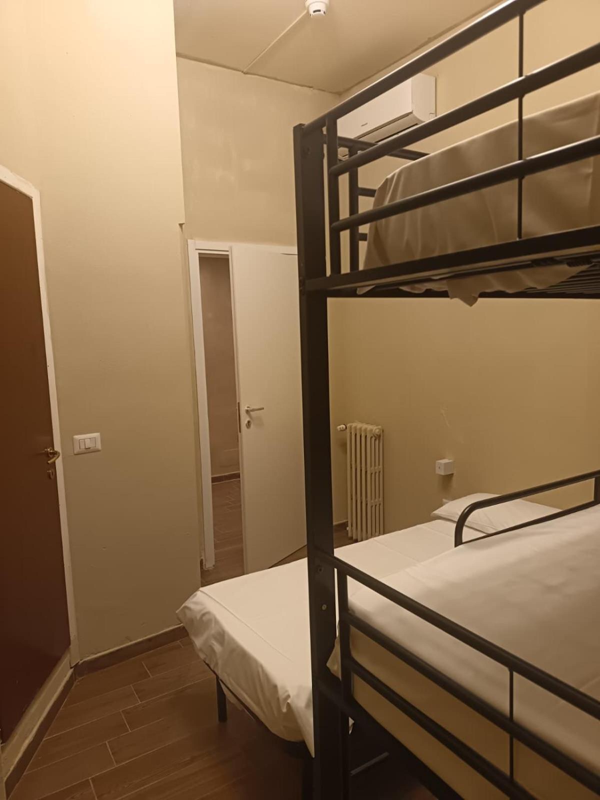 Bed 6-Bed Mixed Dormitory Room