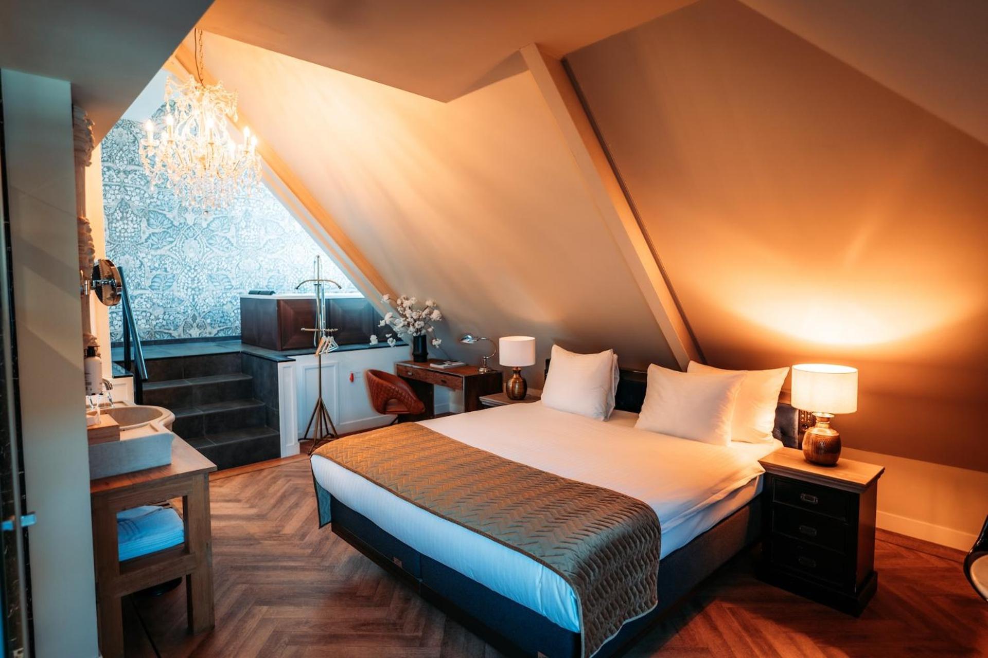 Superior King Suite