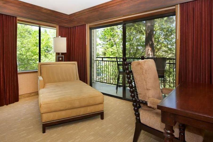 Corner King Suite Sofa Bed Lakeview