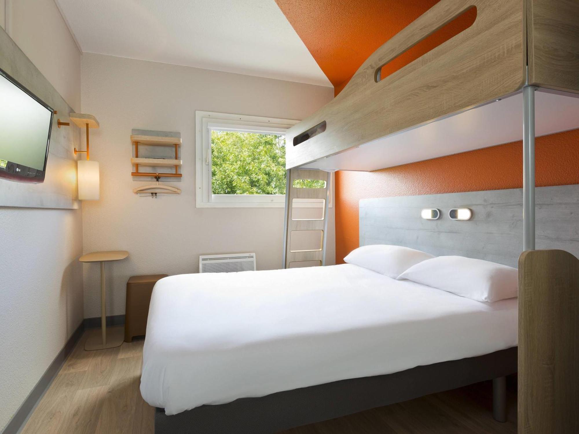 Classic Double Room Single Bunk Bed