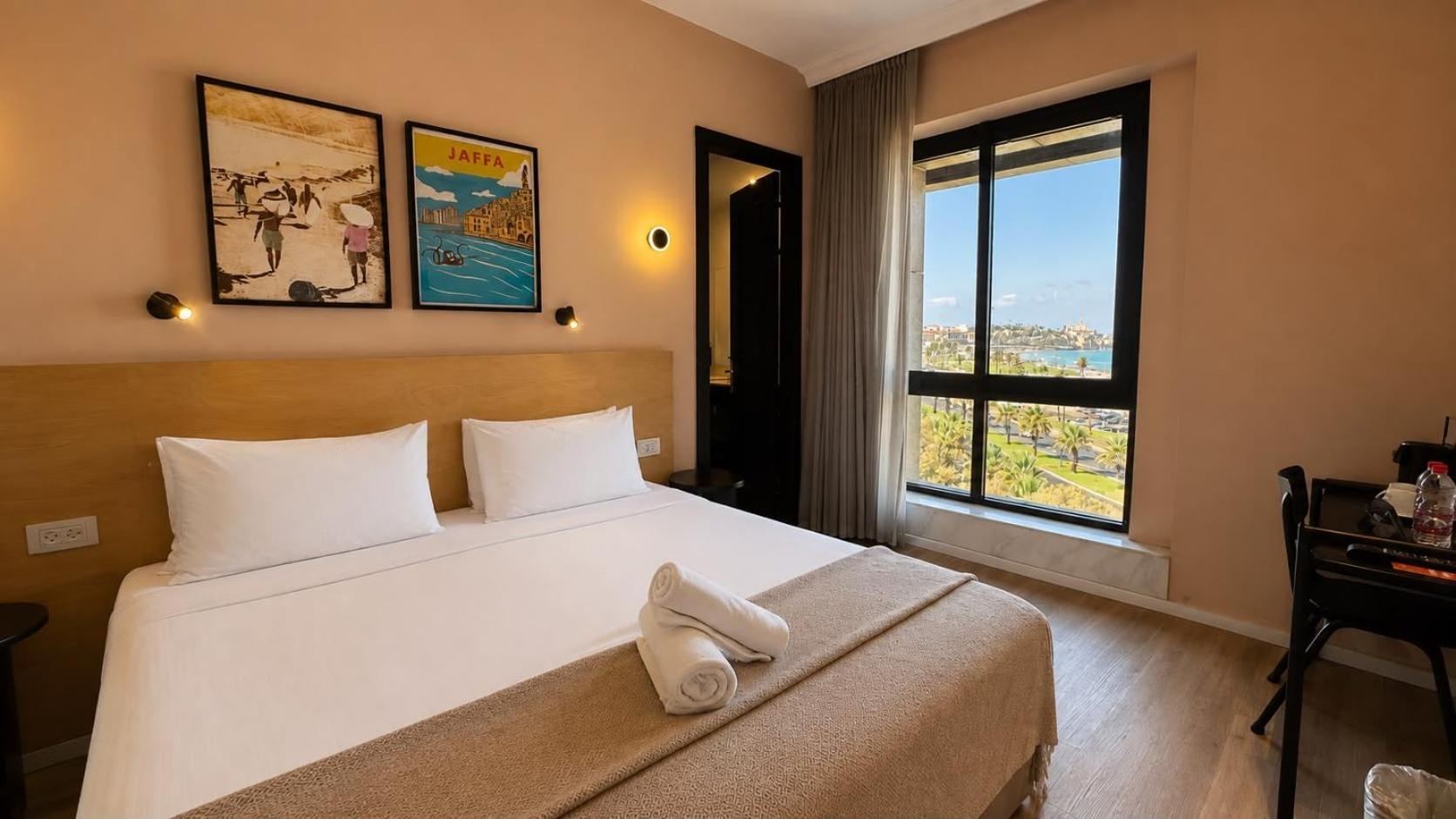 Queen Room Sea View