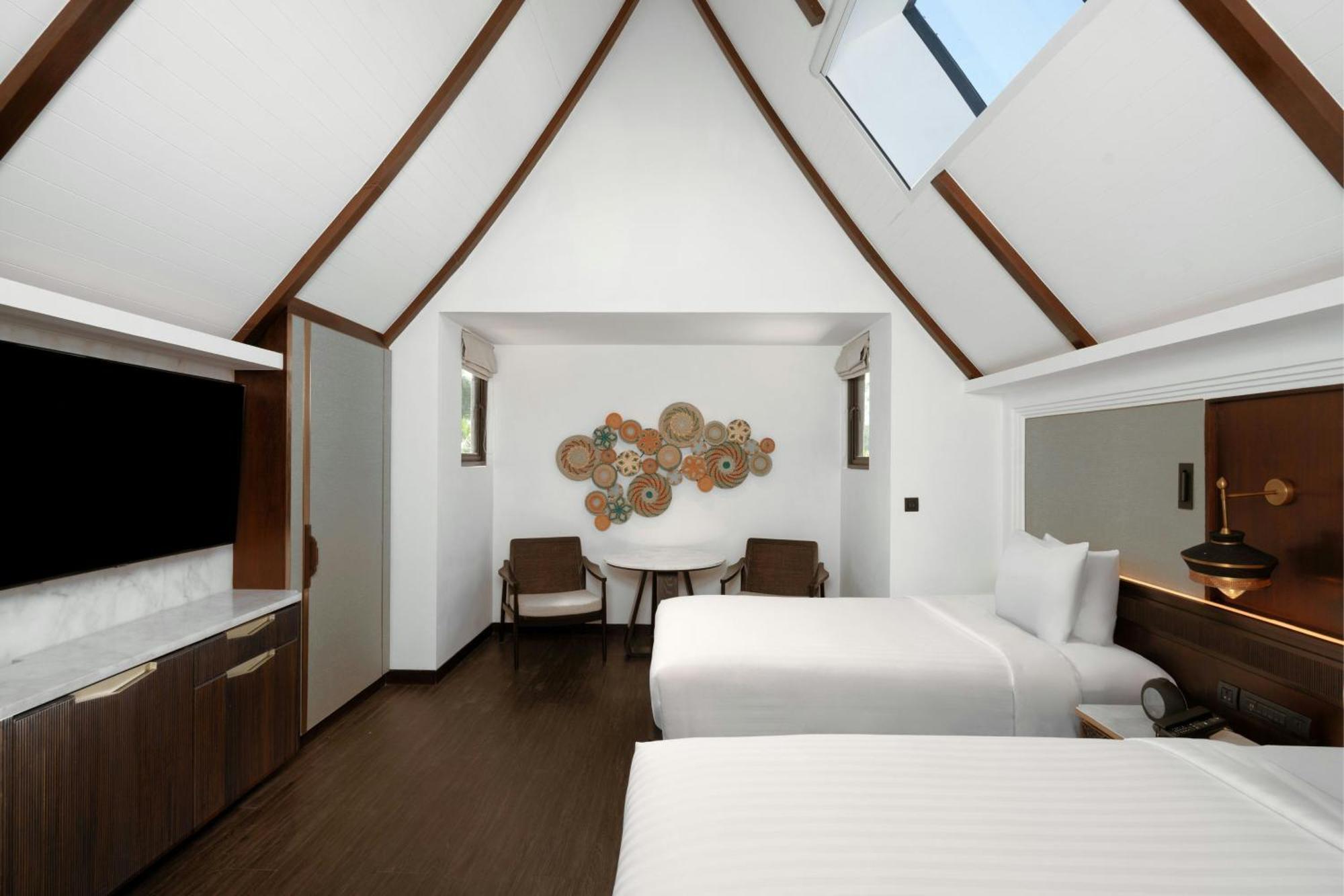 Two-Bedroom Bi-level Loft Balcony