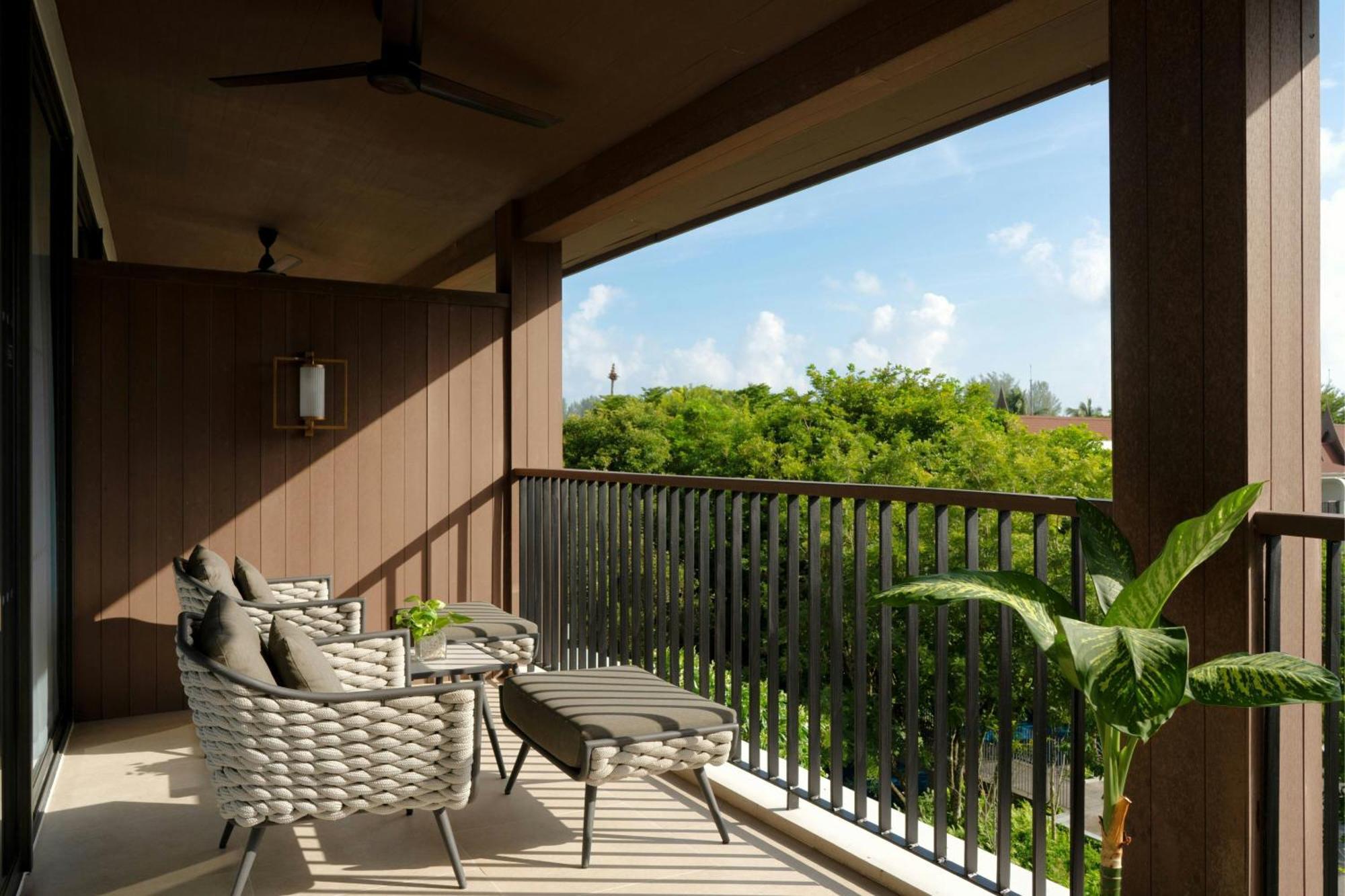 Two-Bedroom Bi-level Loft Balcony