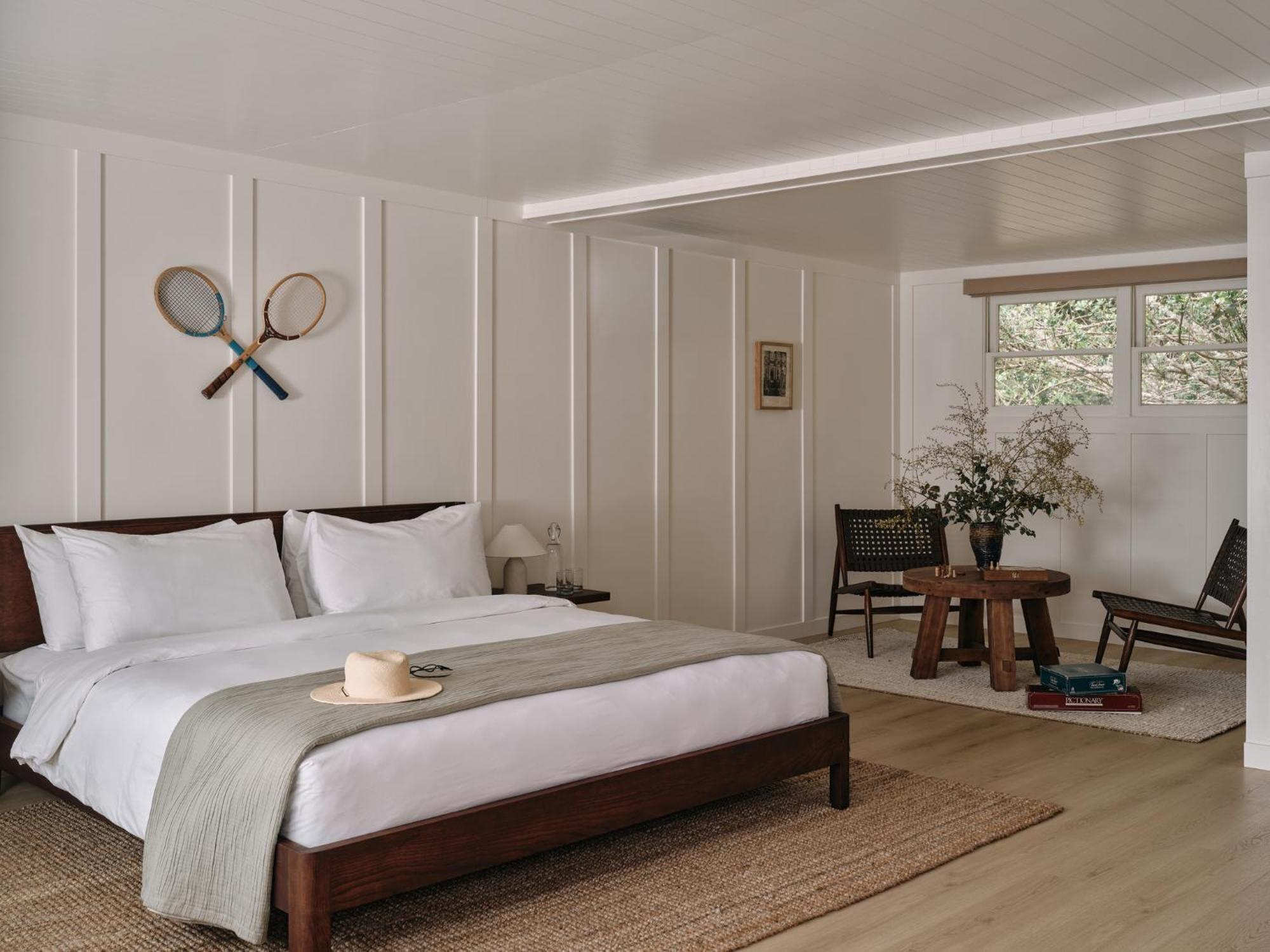 Garden King Suite