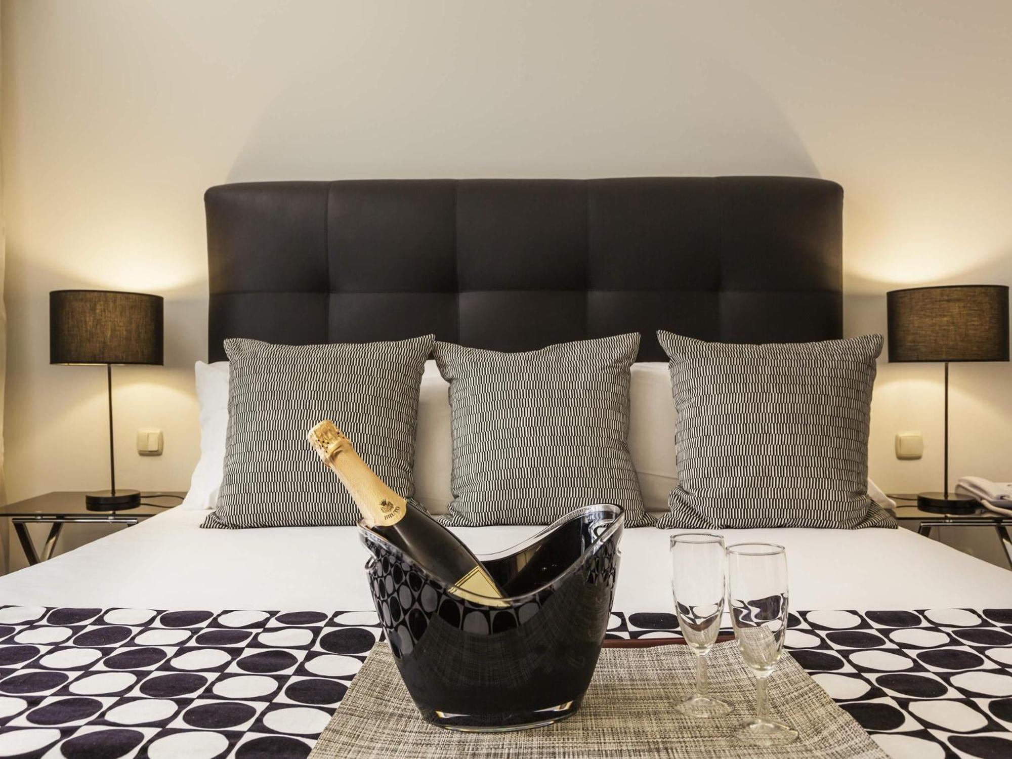 Suite Double Bed Living Room
