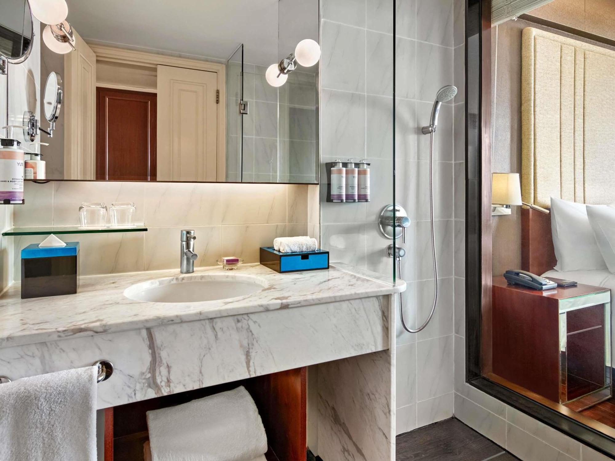 Classic Twin Room Complimentary daily chocolate hour 5-6pm