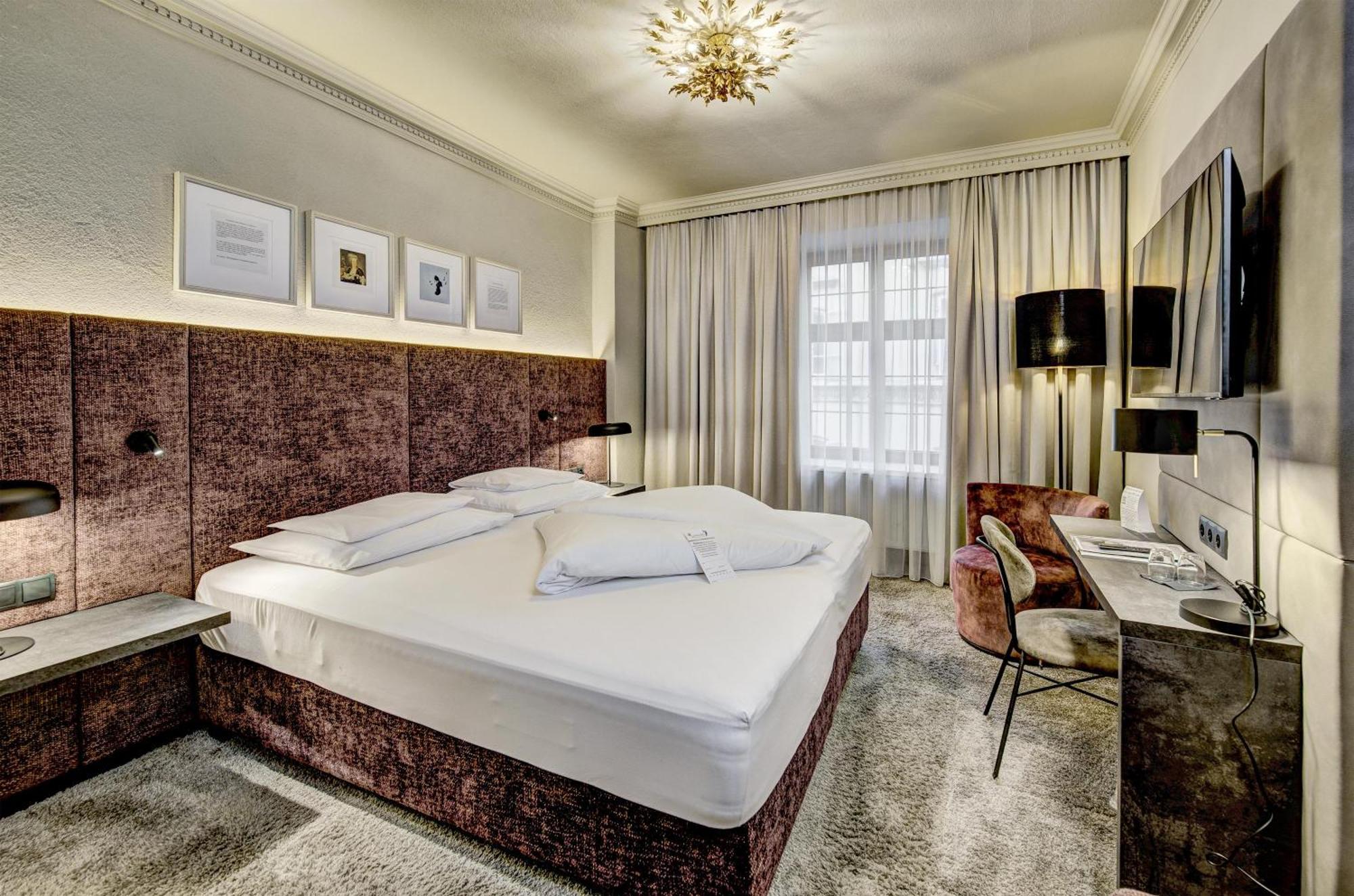 Classic Double Room