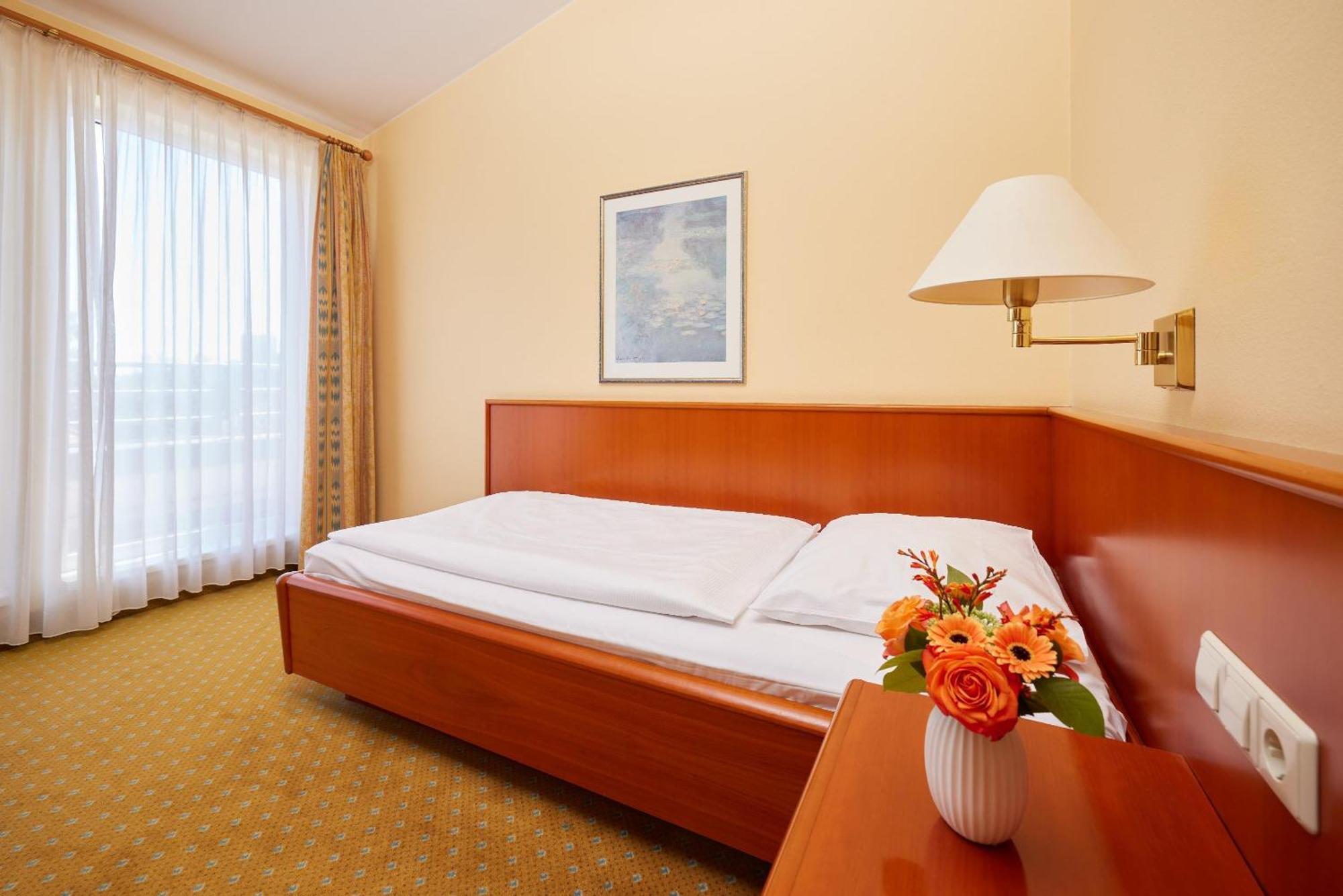 Comfort Single Room