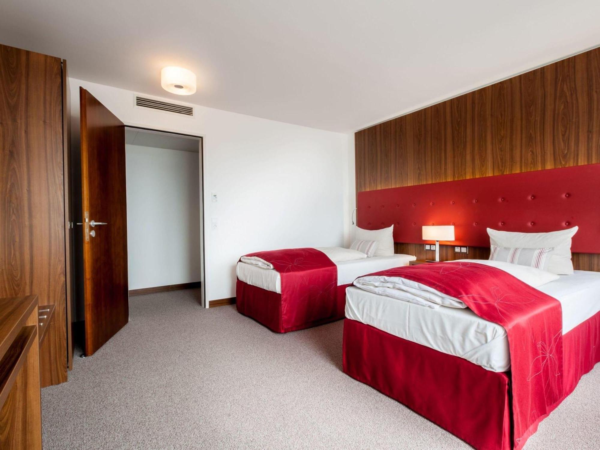 Standard Apartment Twin Beds