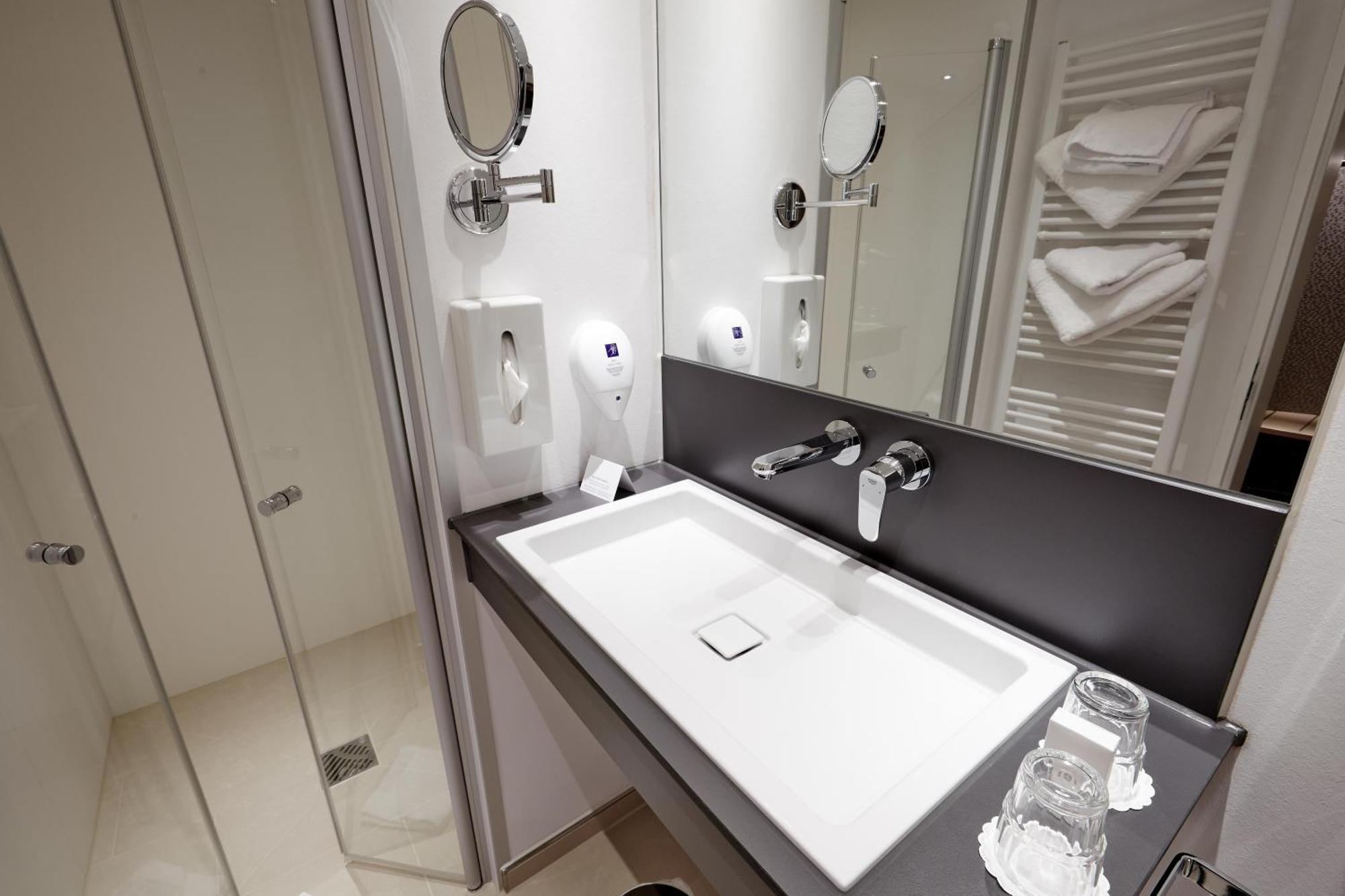 Large Comfort Double Room