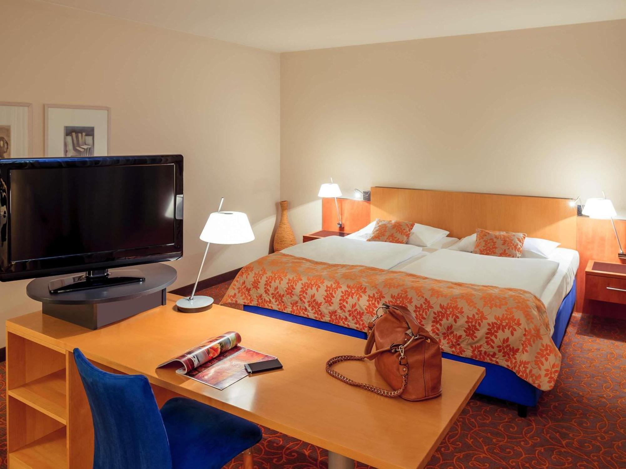 Large Double Room