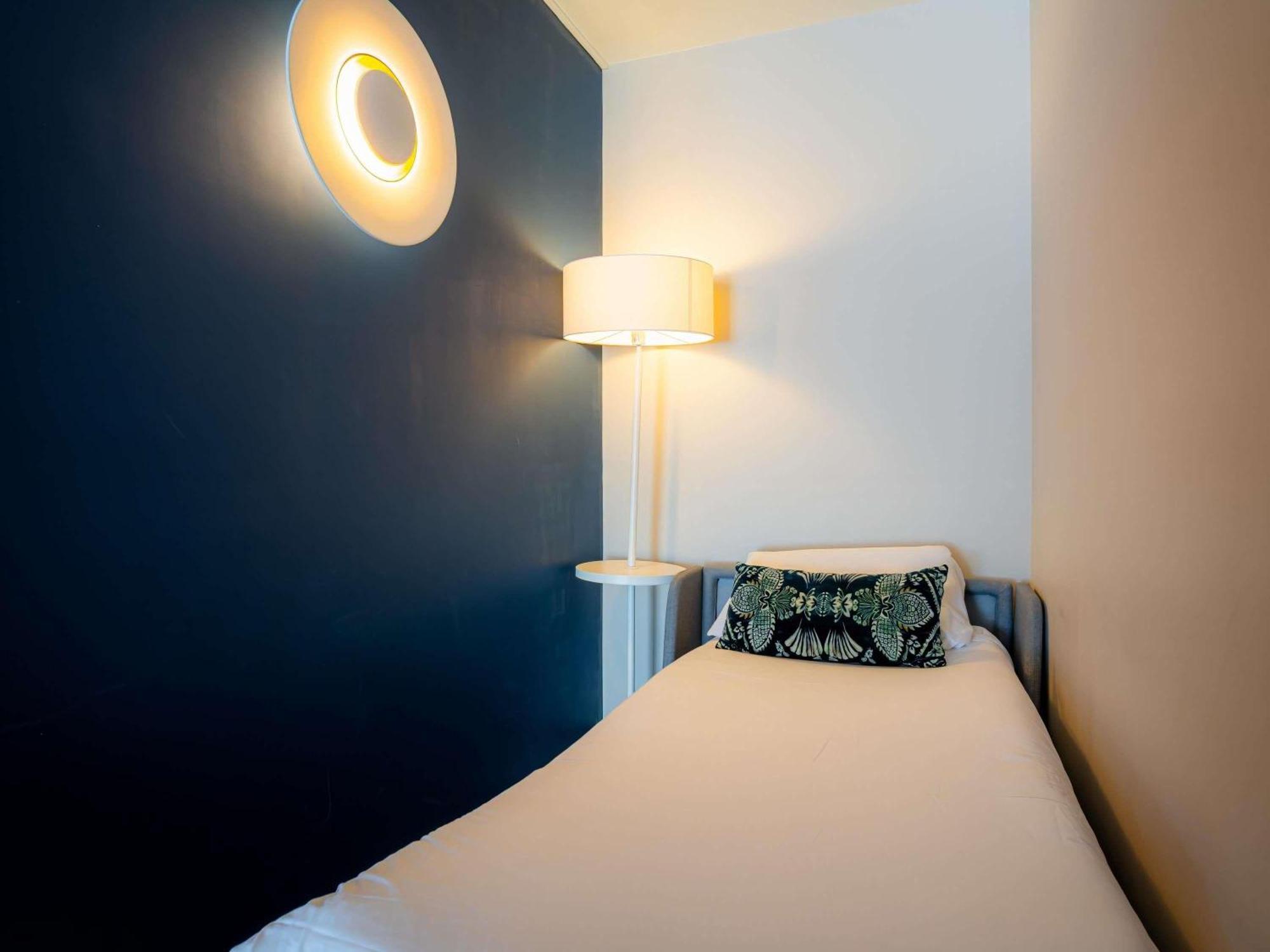 Privilege room queen-size double bed 1 sofa bed