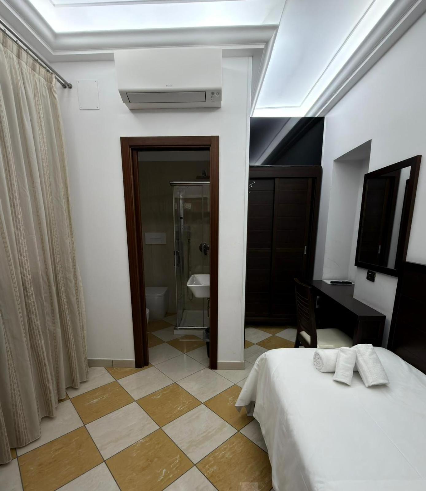 Single Room