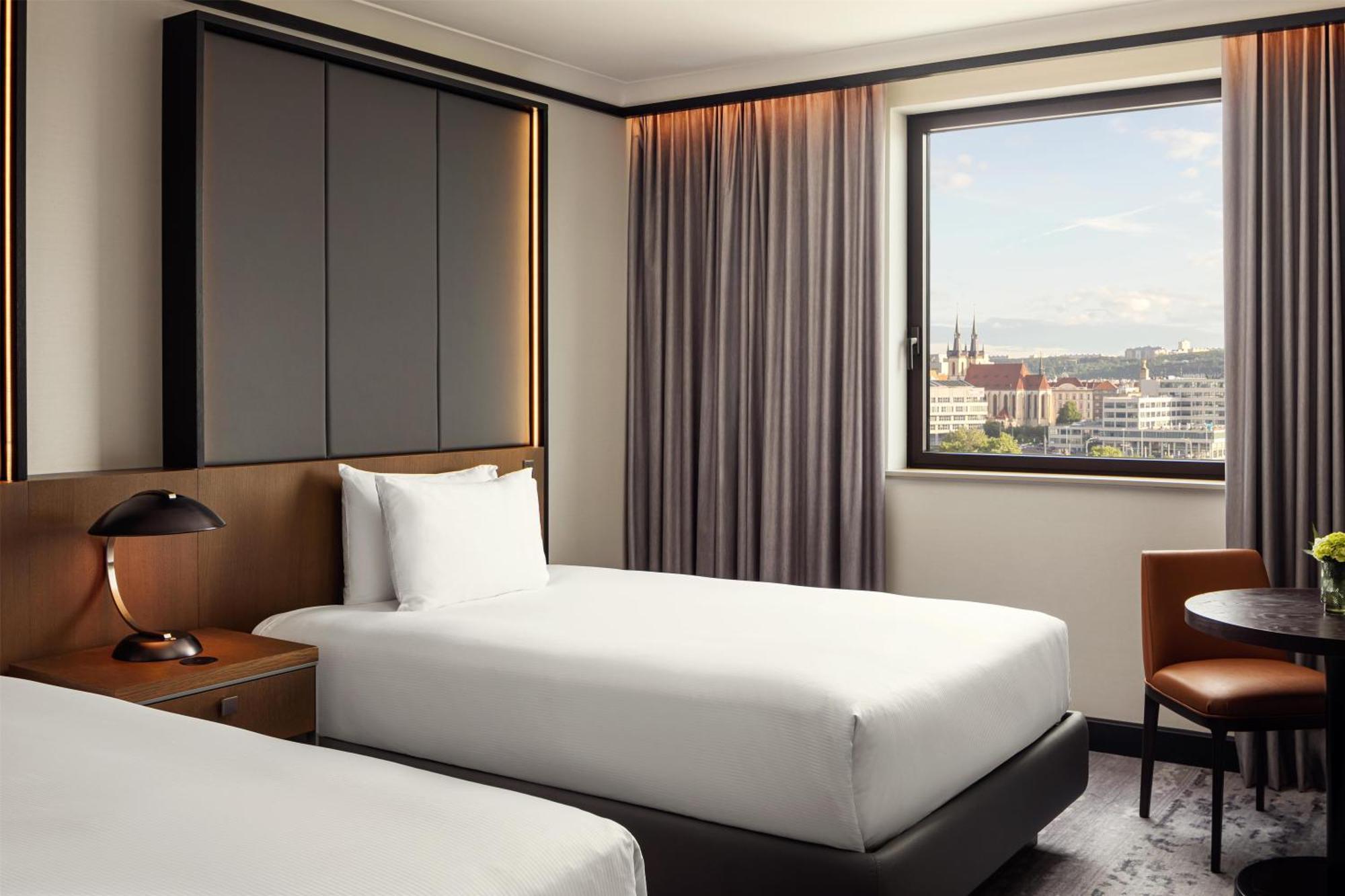 Deluxe Twin Room River View
