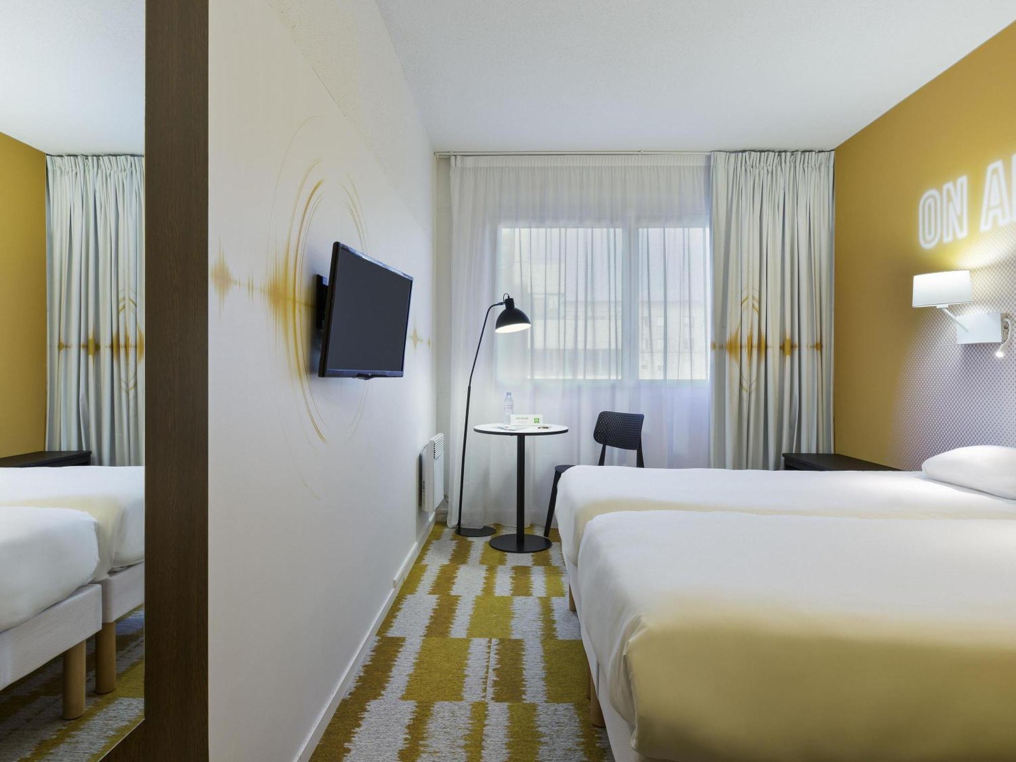 Standard Twin Room