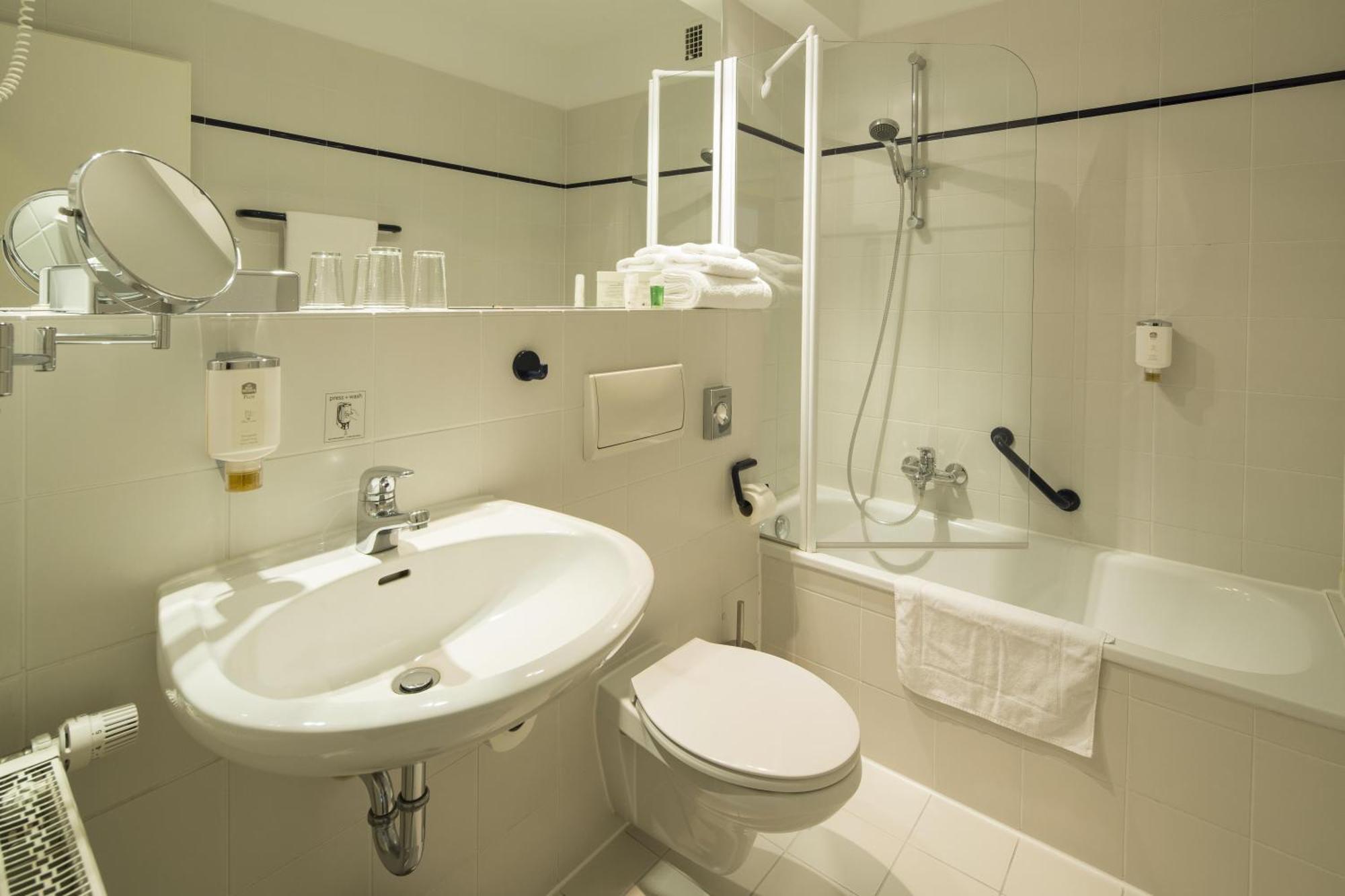 Standard Single Room Single Bed