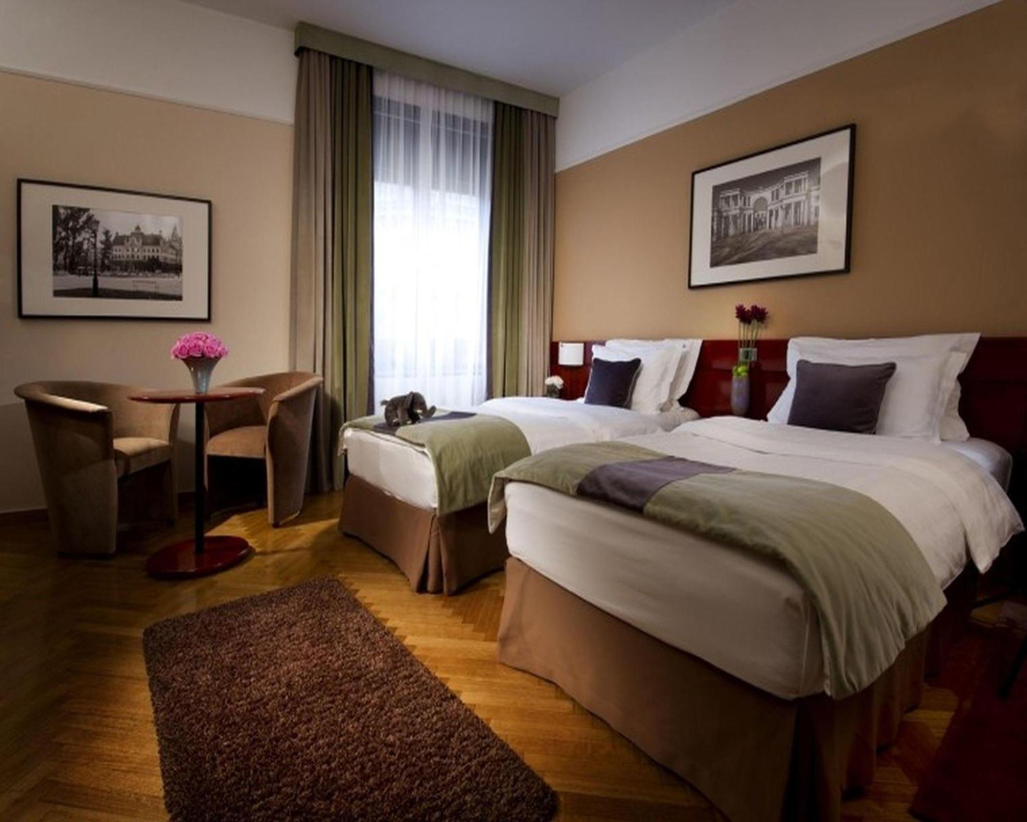 Comfort Twin Room