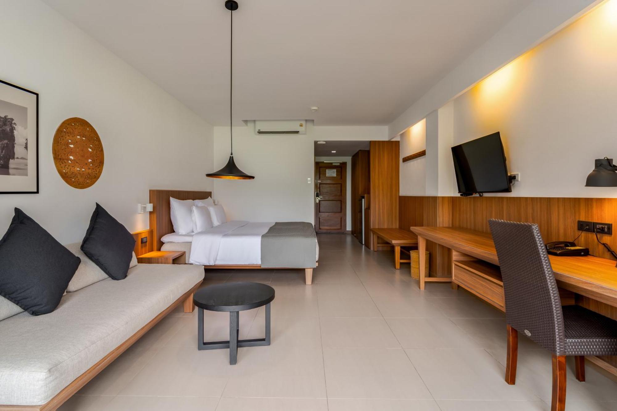 Grand Deluxe Room