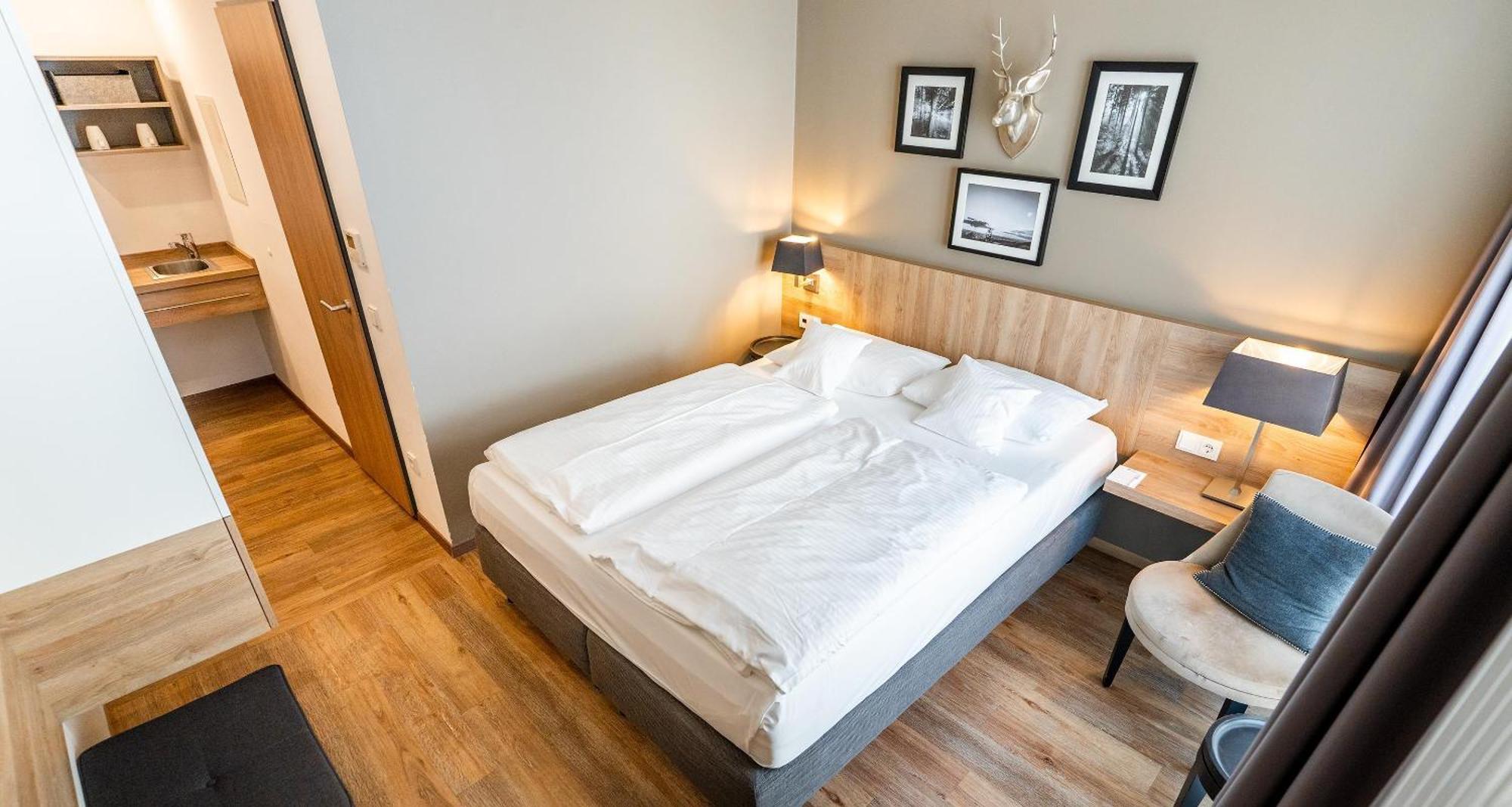 Comfort Plus Queen Room