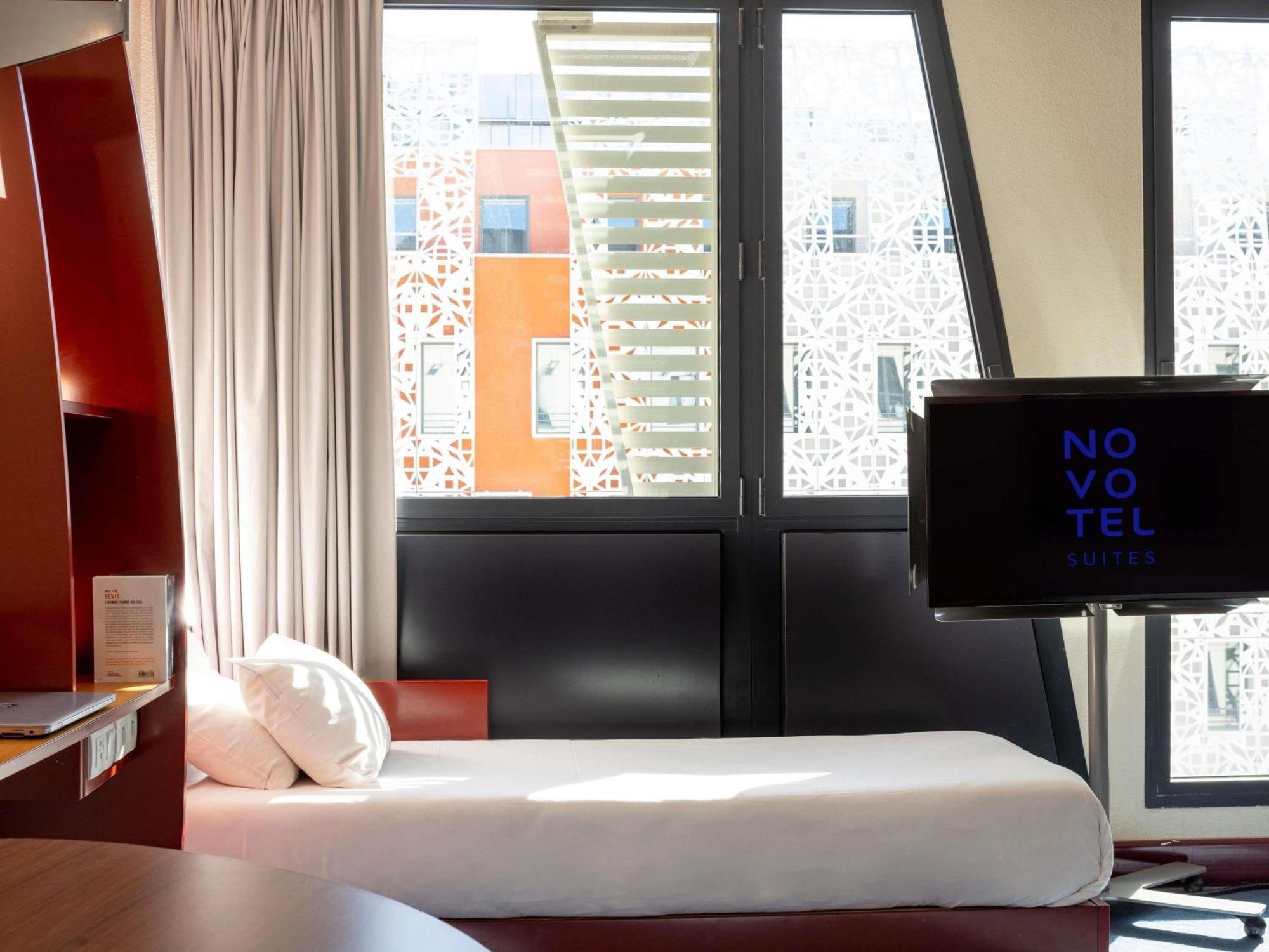 Superior Suite Double Bed Two Single Beds