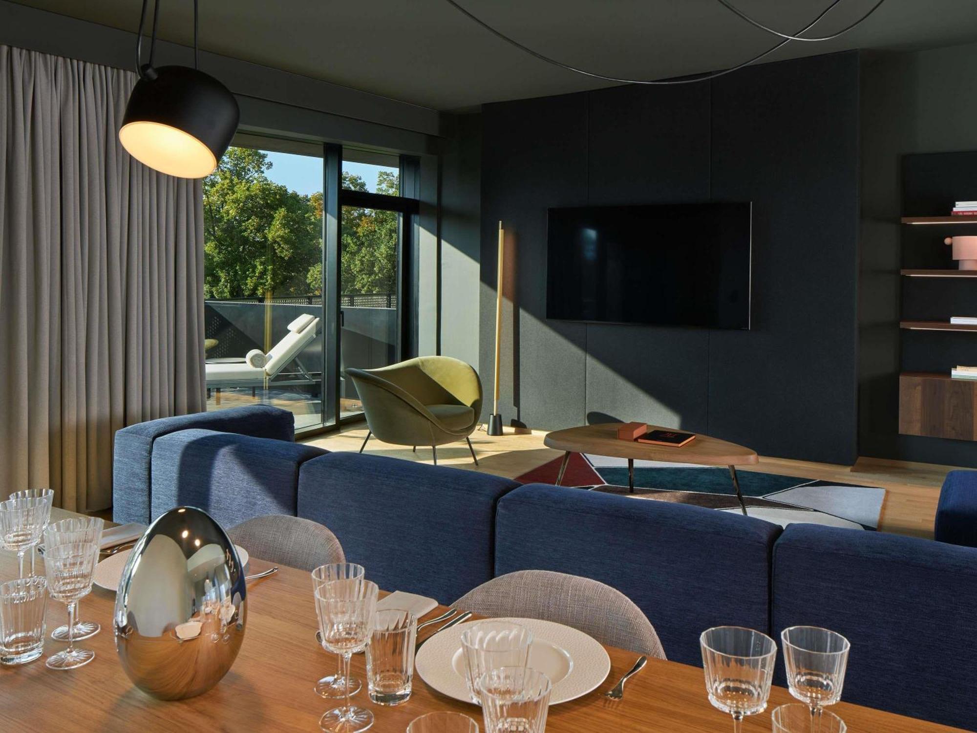 Three Bedroom Penthouse Apartment Terrace Panoramic View