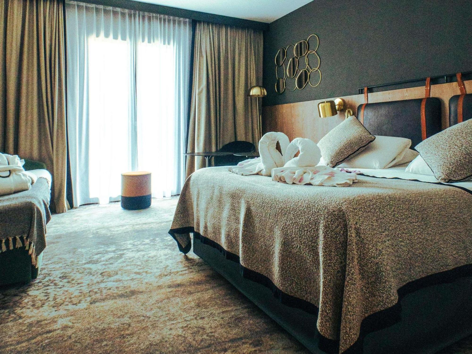 Superior Twin Room Sofa Bed