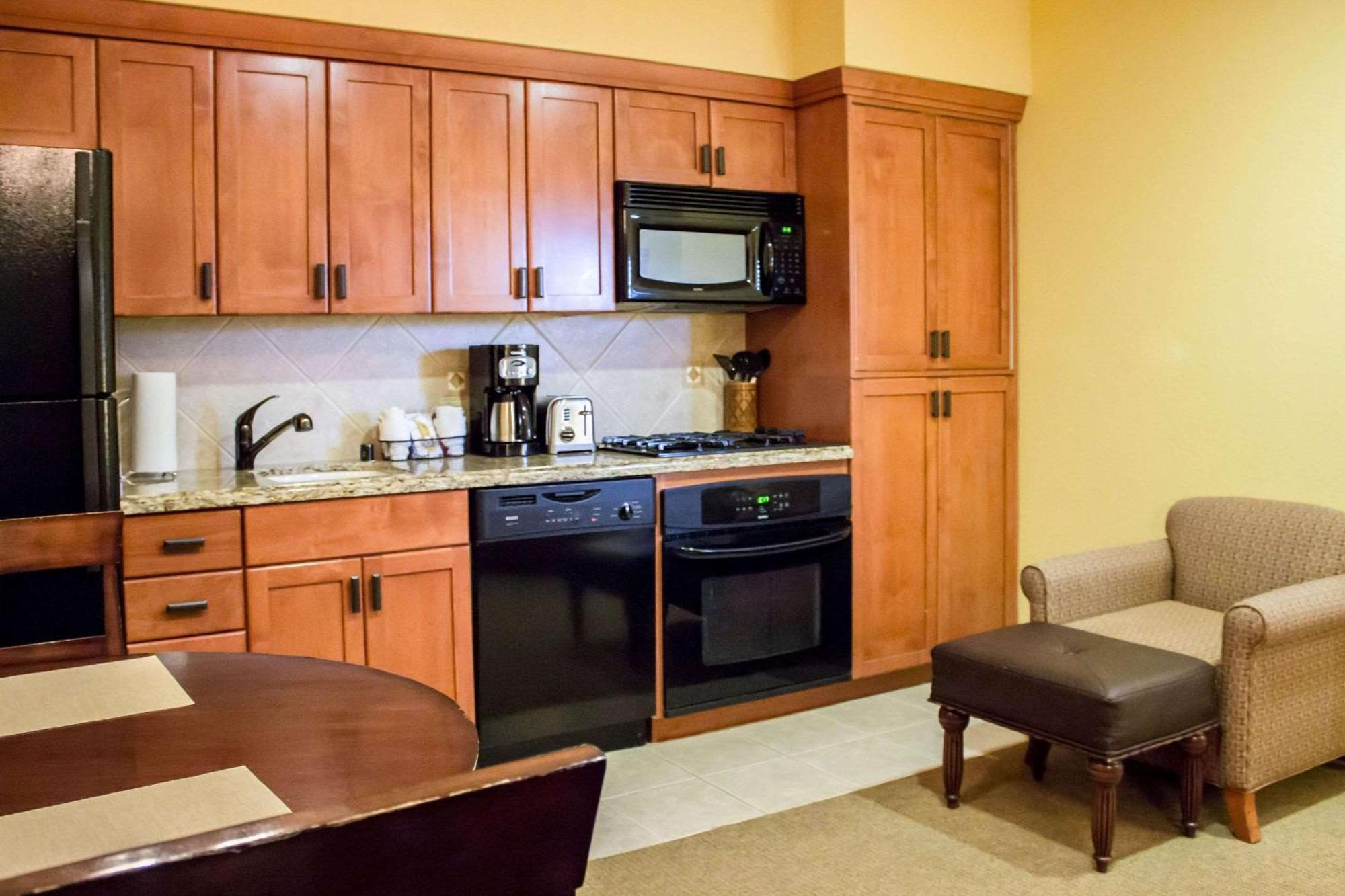 One-Bedroom Junior Suite
