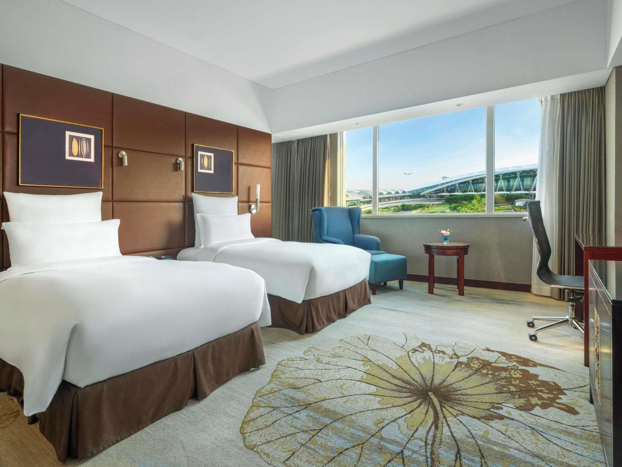 Deluxe Twin Room View