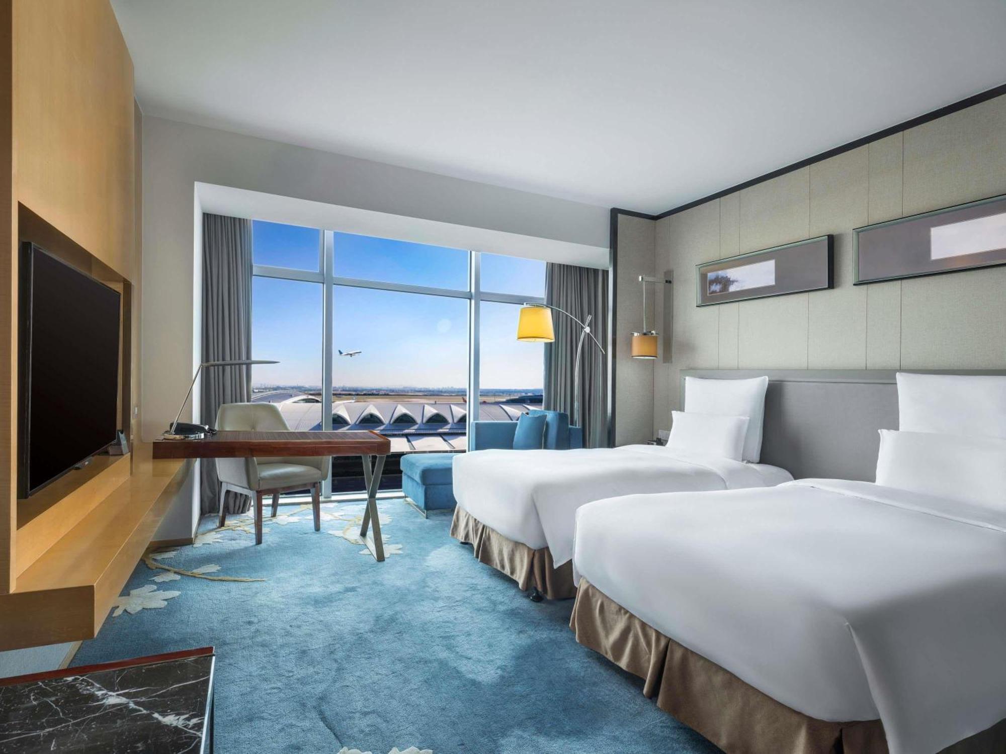 Executive Twin Room View Lounge Access