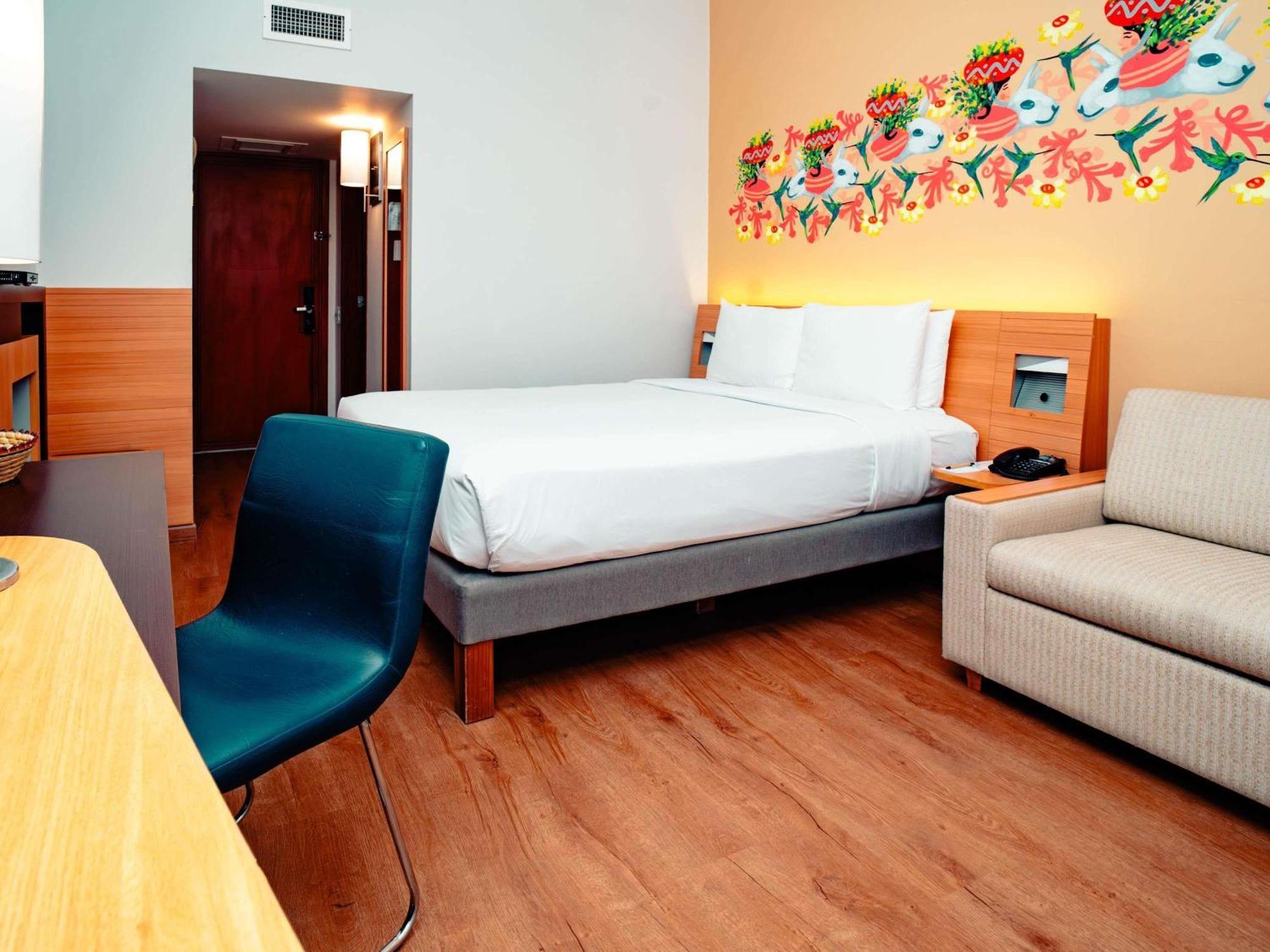 Standard Double Room with Sofa - Non-Smoking