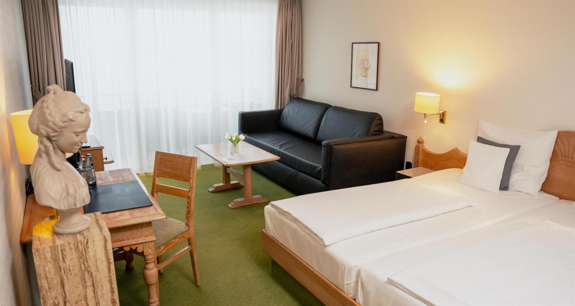 Double Room Balcony Lake View