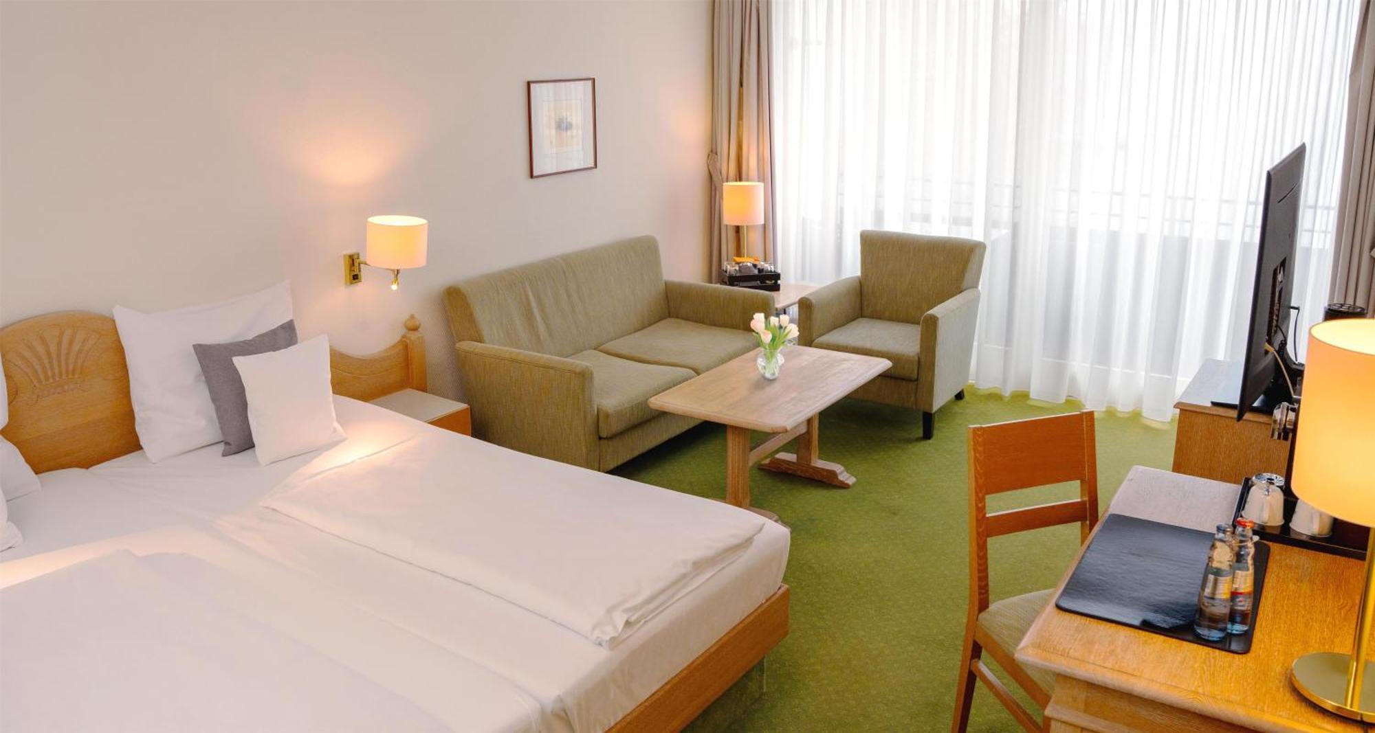 Double Room Balcony Lake View