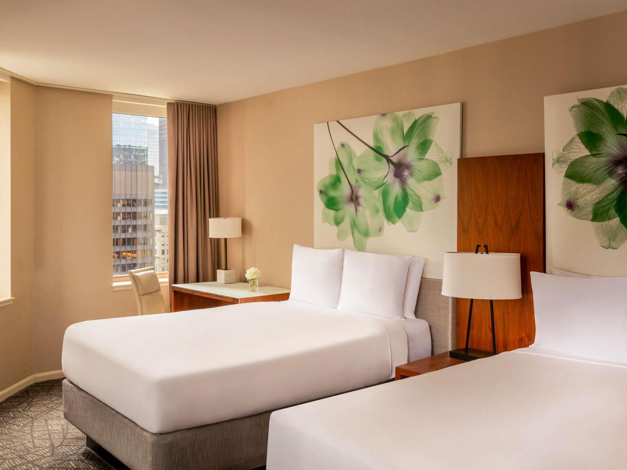 Fairmont Double Room Two Double Beds Roll Shower Mobility Accessible