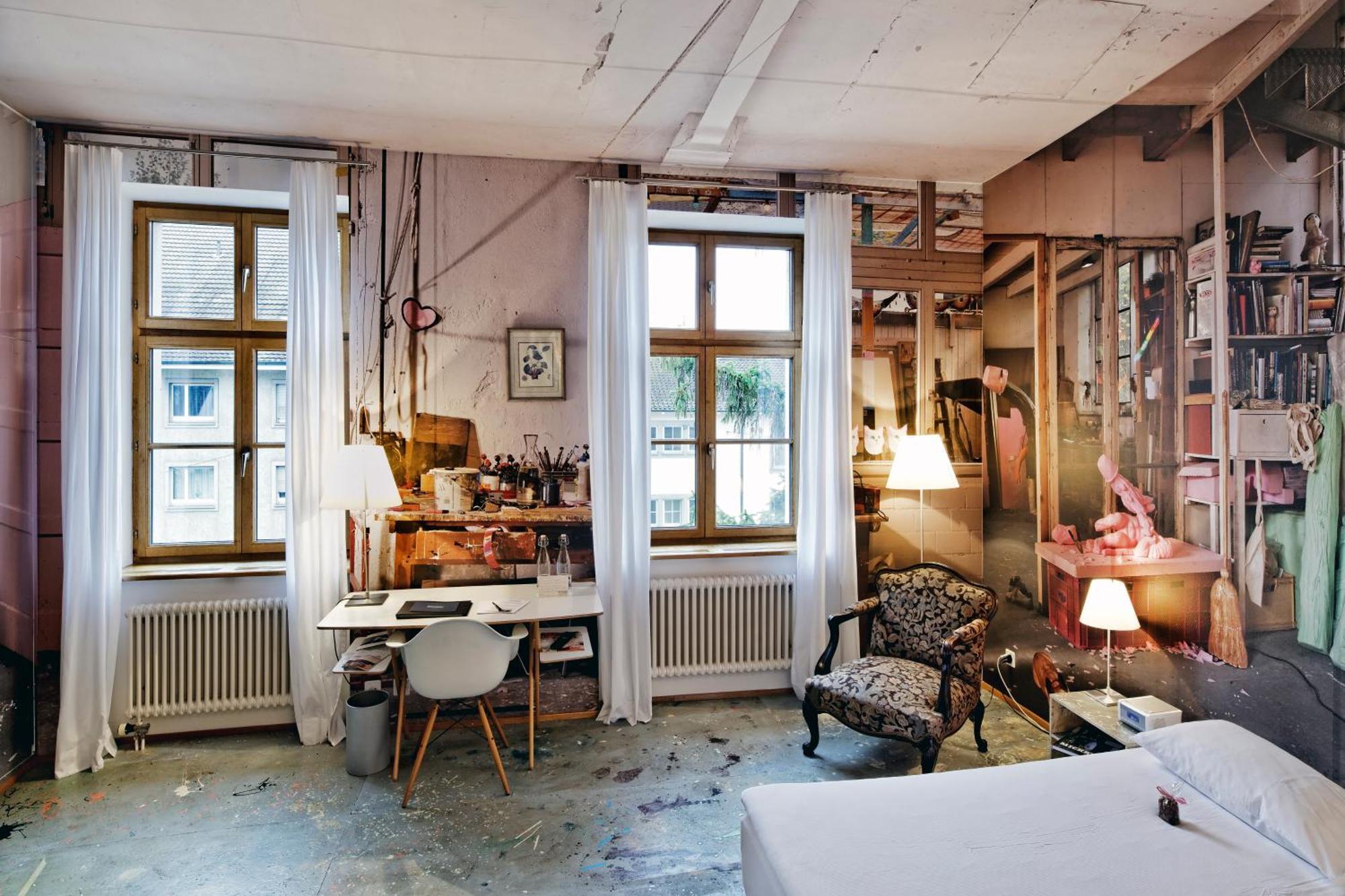 Art Double Room