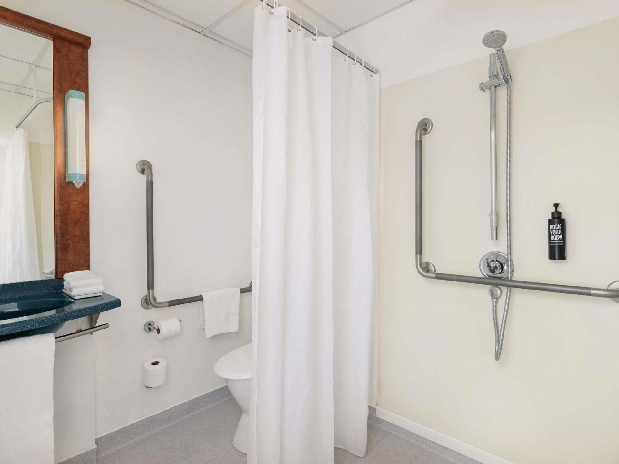 Standard Queen Room Mobility Accessible