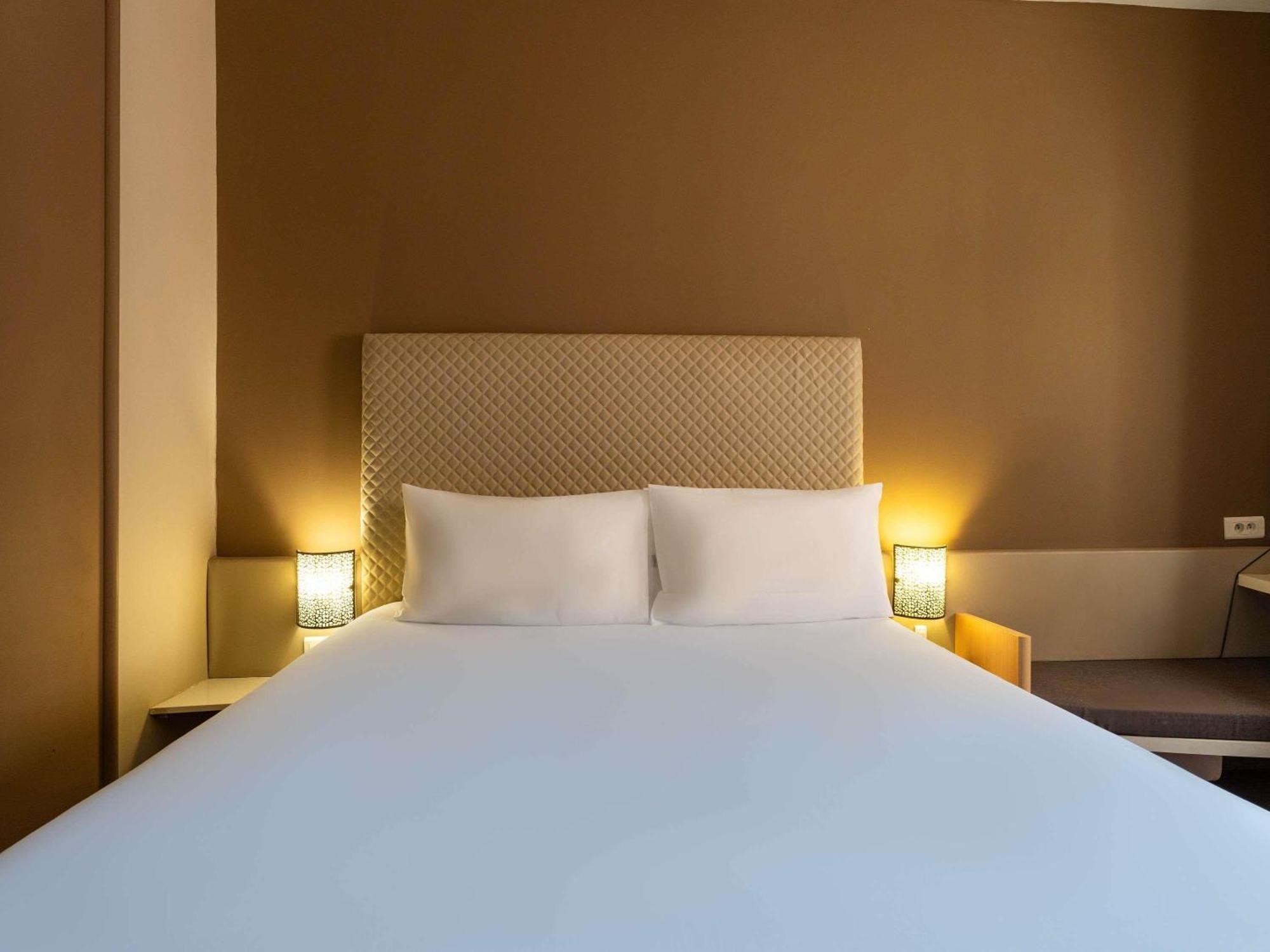 Standard Room 1 Double Bed Mountain View