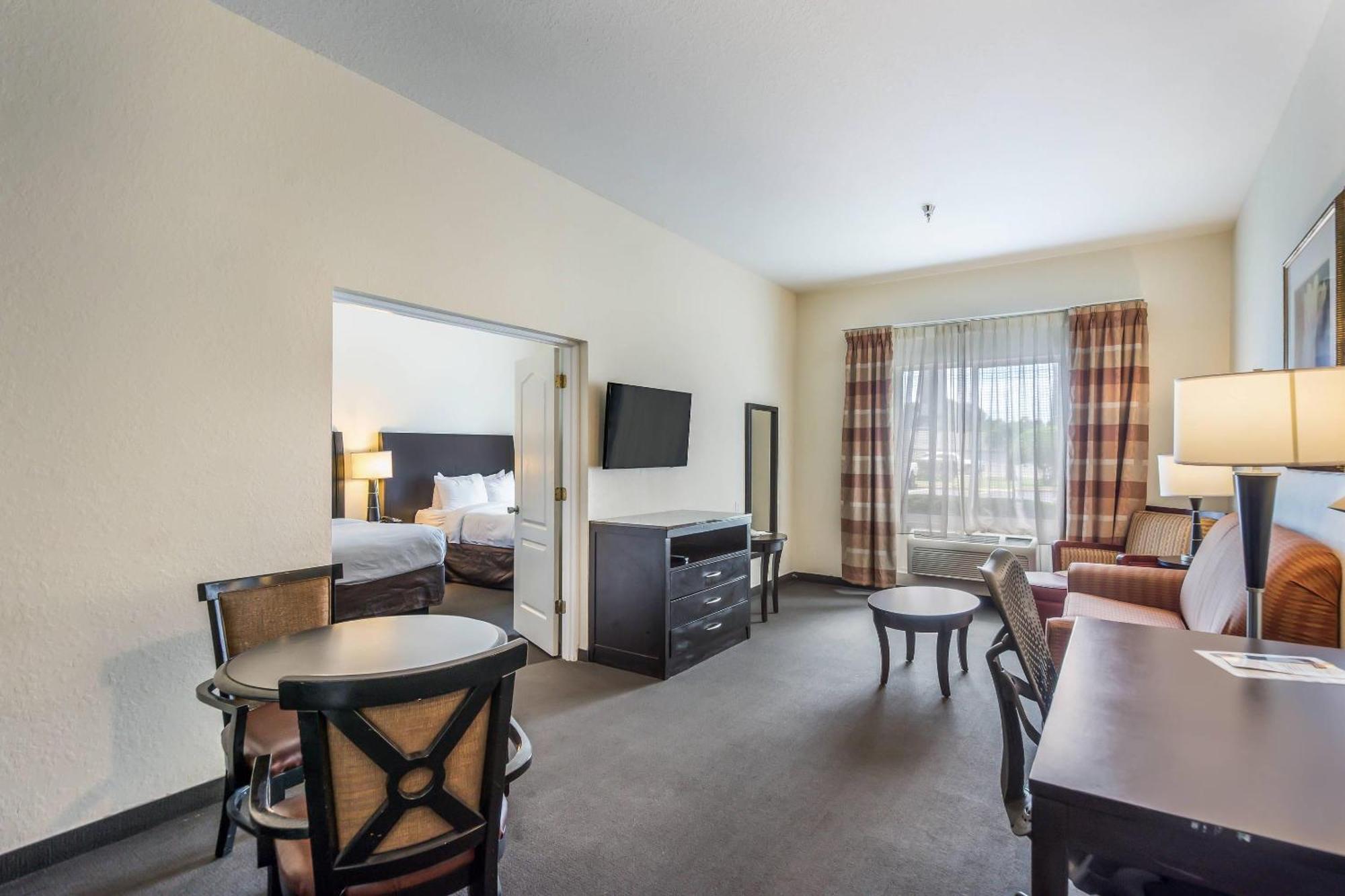 Suite Two Double Beds Non-Smoking or Interior Corridor